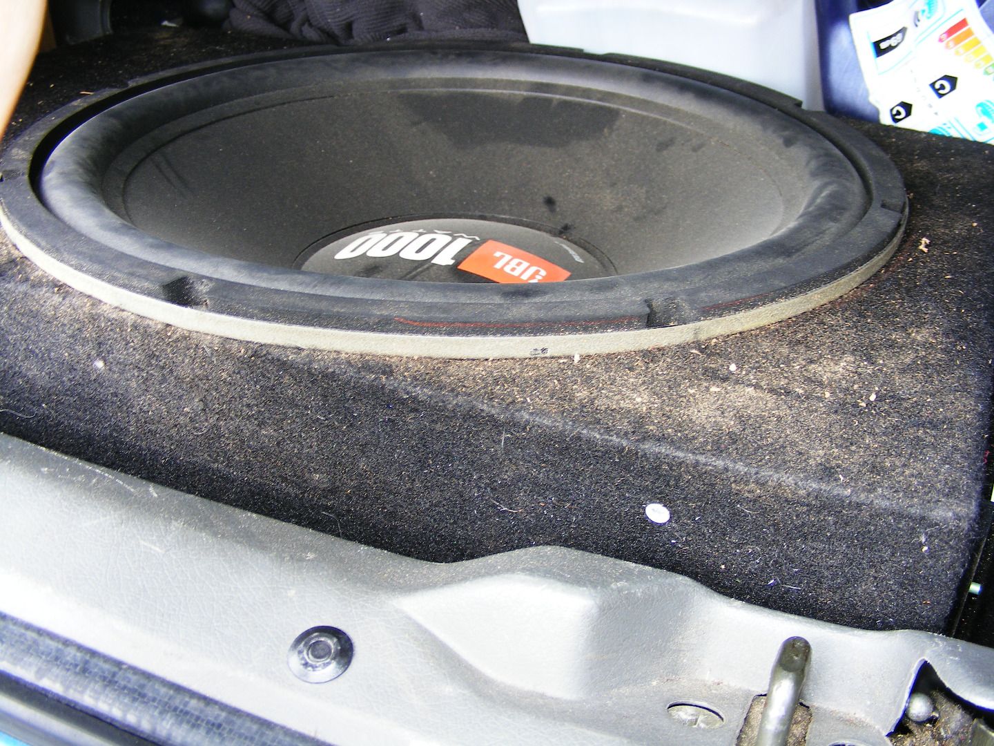 parcel shelf subwoofer