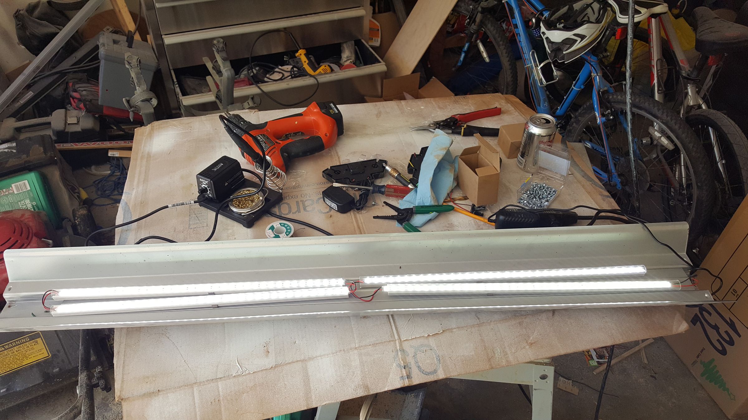 Reuse LED Strips in Fluorescent Fixture 4 Steps (with Pictures