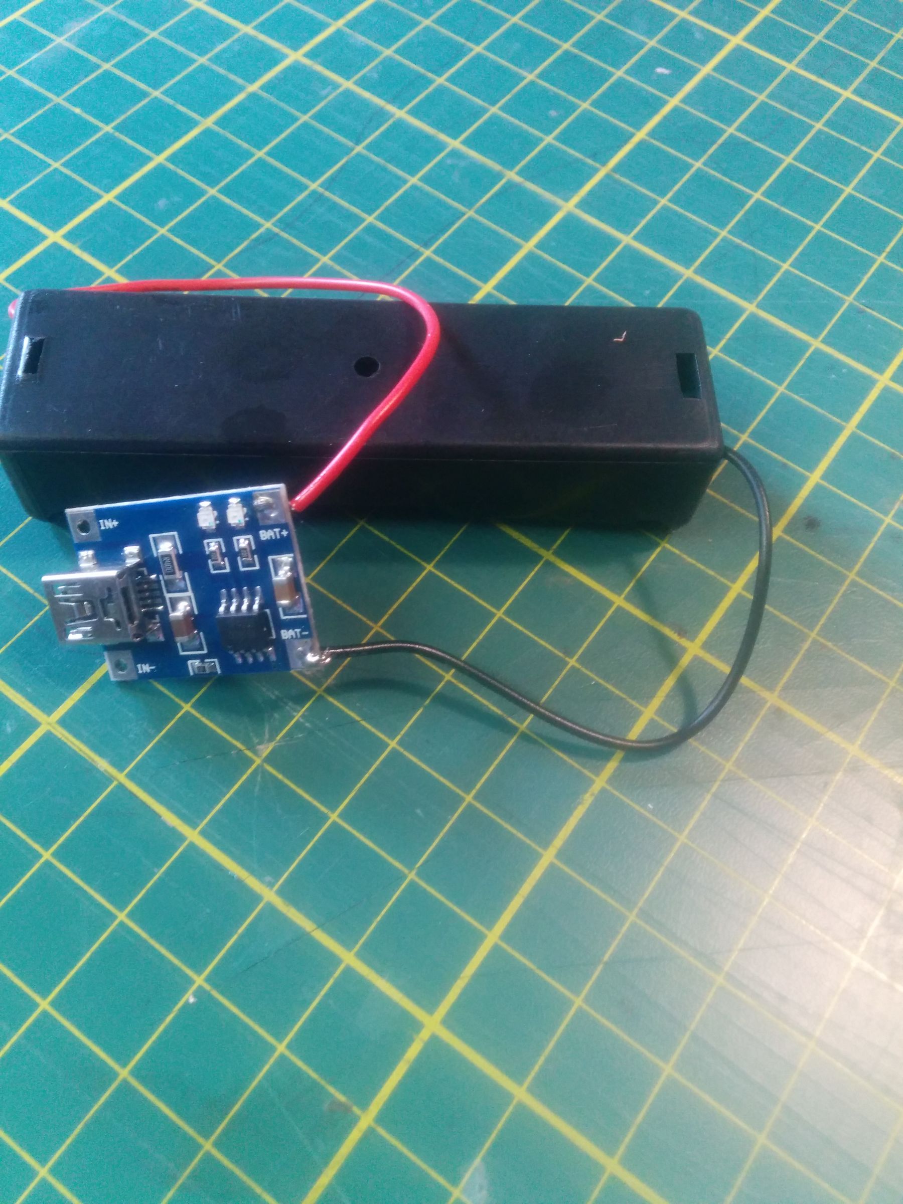 Inexpensive Solar 18650 Battery Charger 5 Steps Instructables