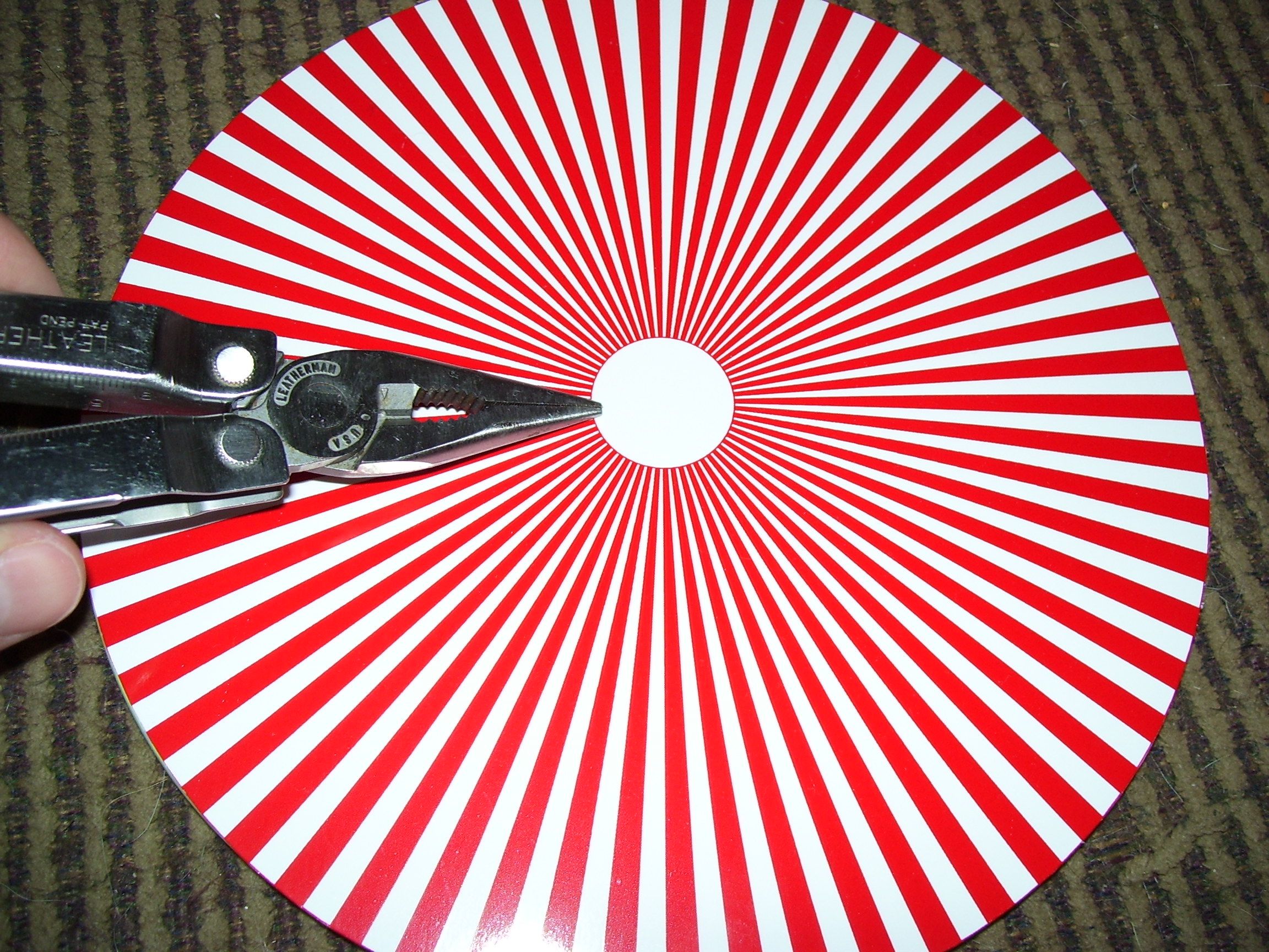 Repurposed Clock Into Wall Art 5 Steps (with Pictures