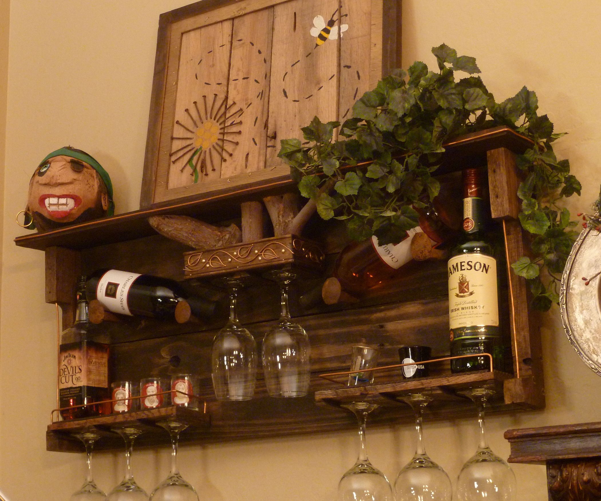 Pallet Wood Wine Rack and Liquor Shelf 8 Steps (with Pictures