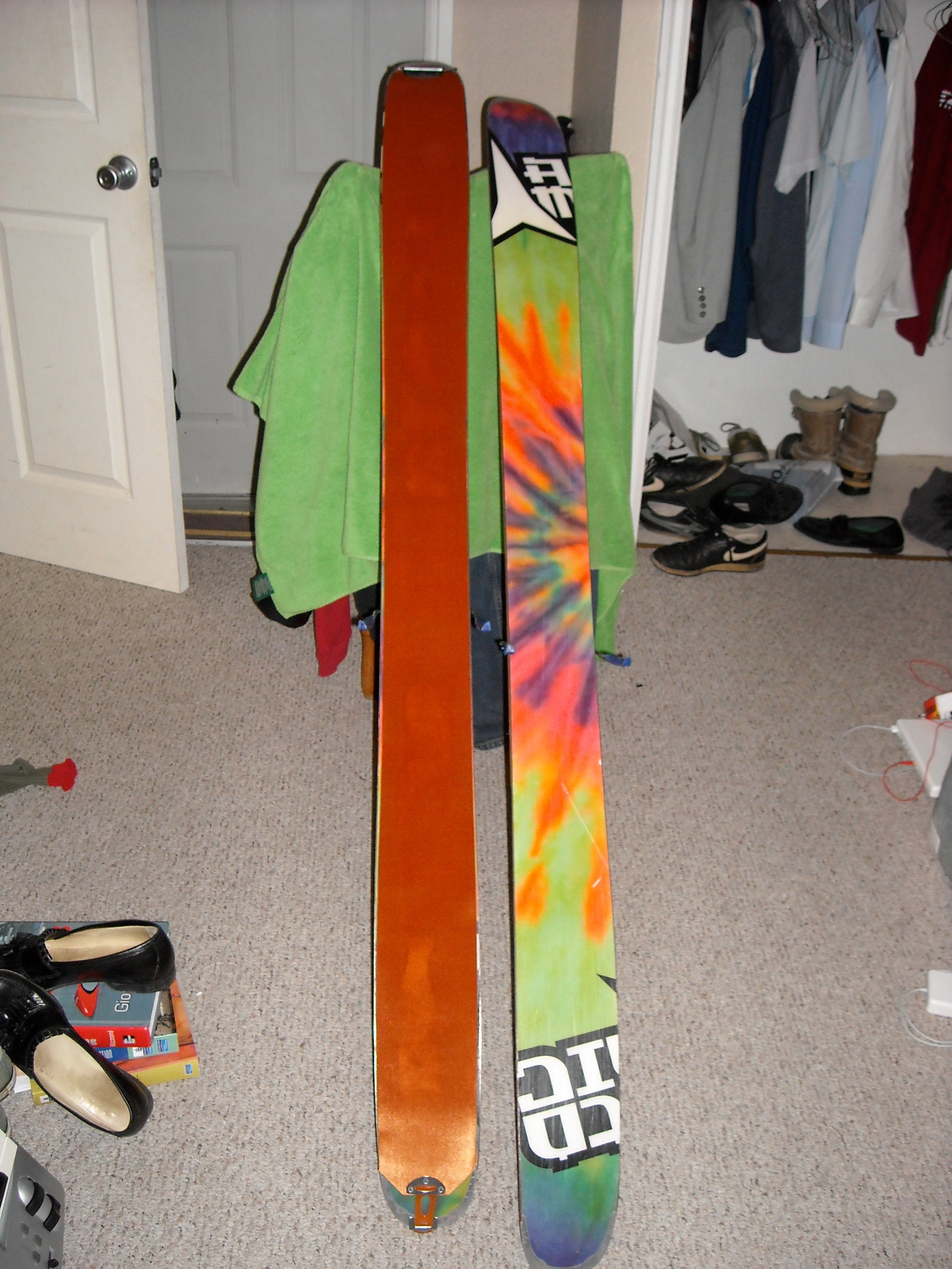 Applying Skins to Your Skis. 5 Steps Instructables