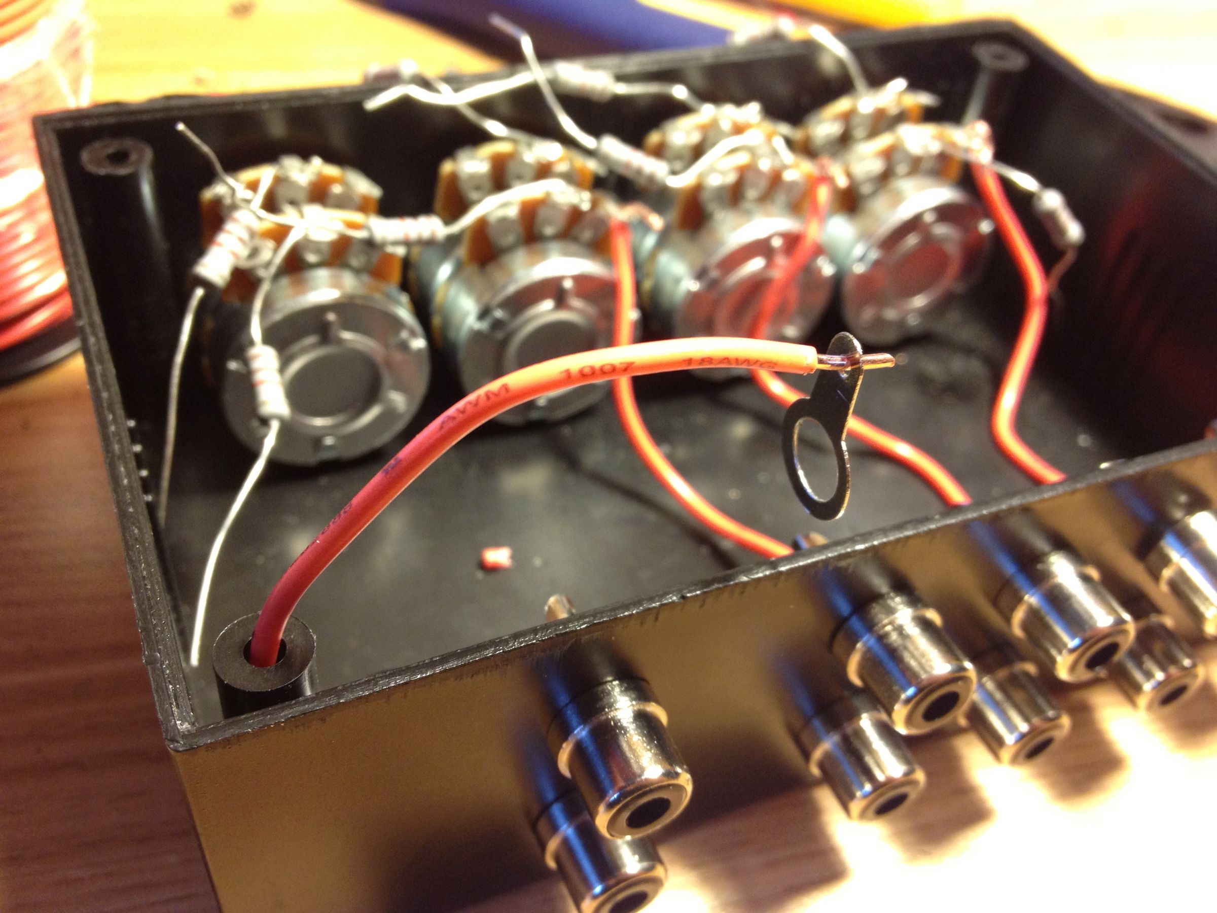 Passive Audio Mixer W/ Channel Volume Control : 6 Steps - Instructables