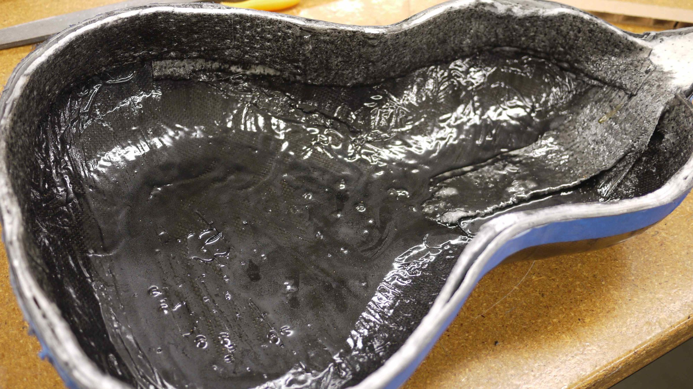 Carbon Fiber Guitar Body Made at 13 Steps (with Pictures