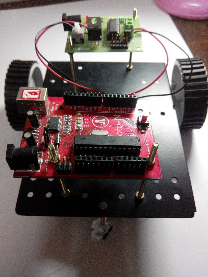 How to Build a Simple Moving Robot(beginners) 4 Steps Instructables