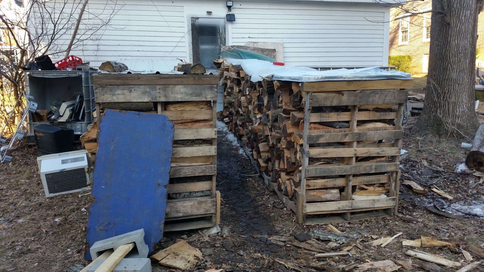 Simple Pallet Fire Wood Rack And Ibc Tote Roof 6 Steps With Pictures Instructables