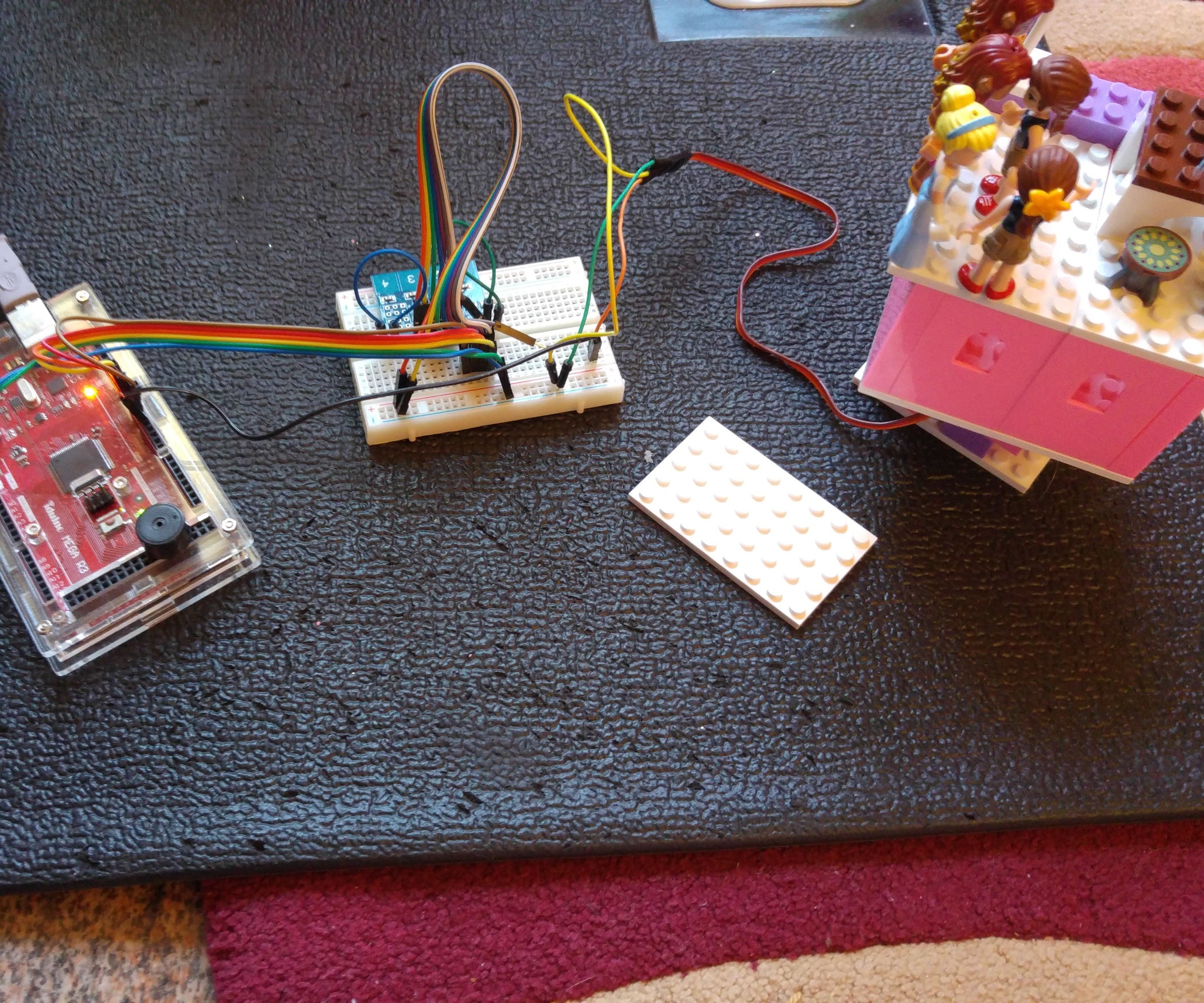 Arduino + LEGO Rotating Castle : 3 Steps (with Pictures) - Instructables