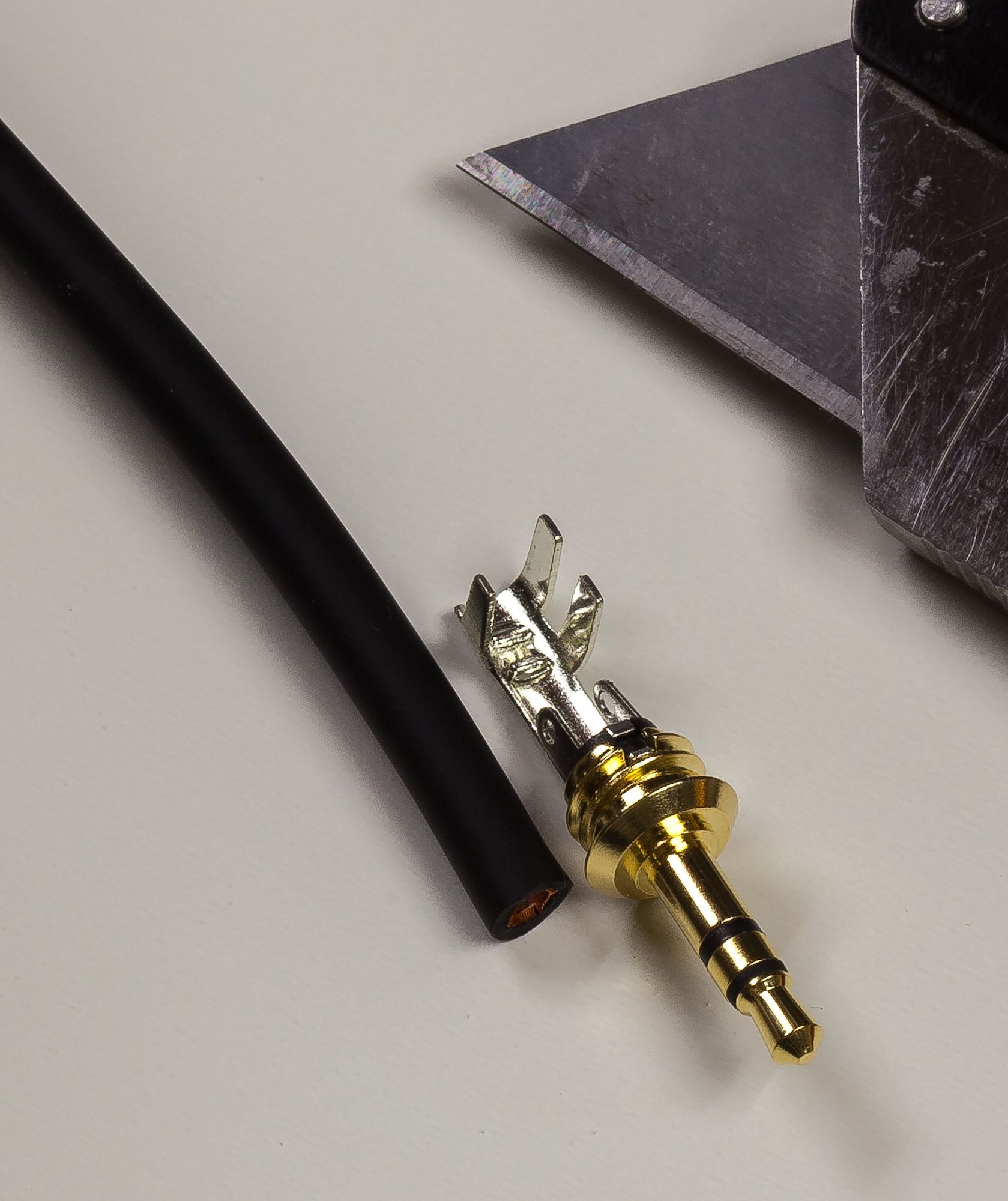 Quality DIY Headphone Cable Replacement 5 Steps Instructables