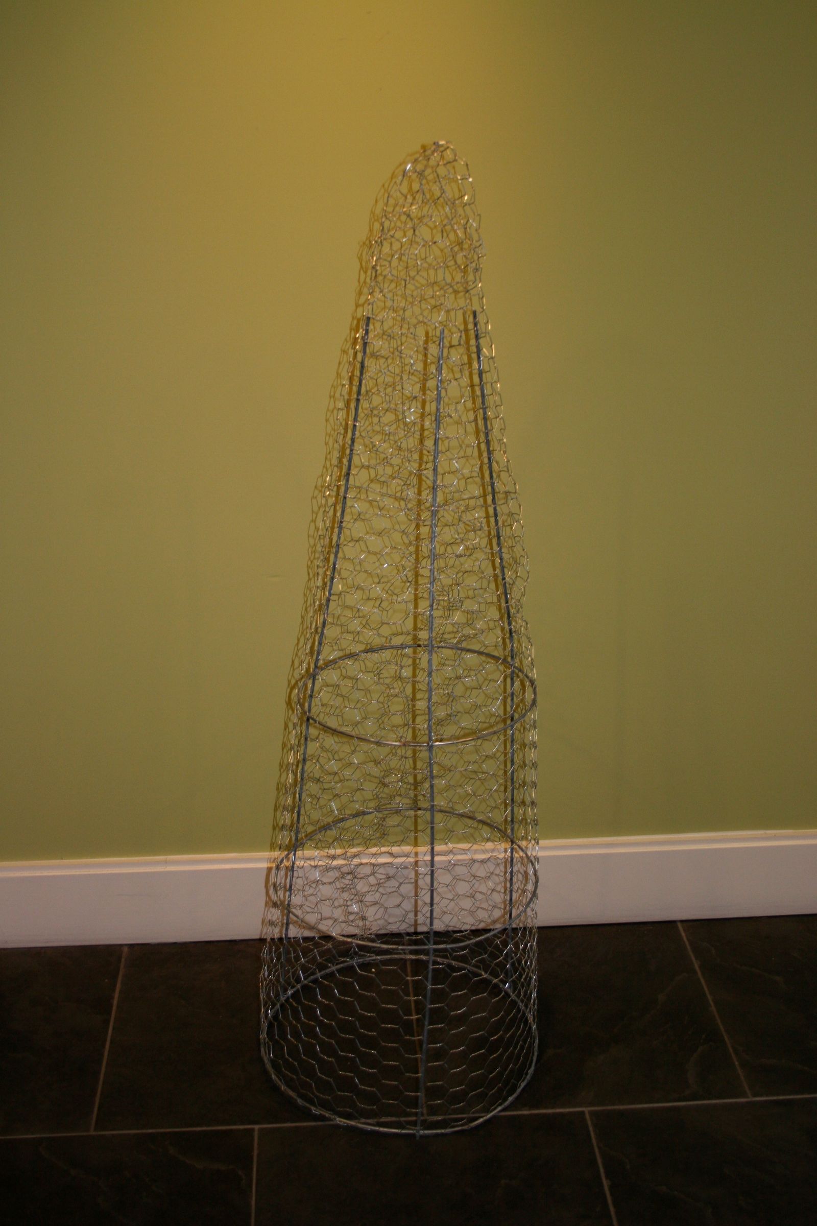 Chicken Wire Christmas Tree 3 Steps (with Pictures) Instructables