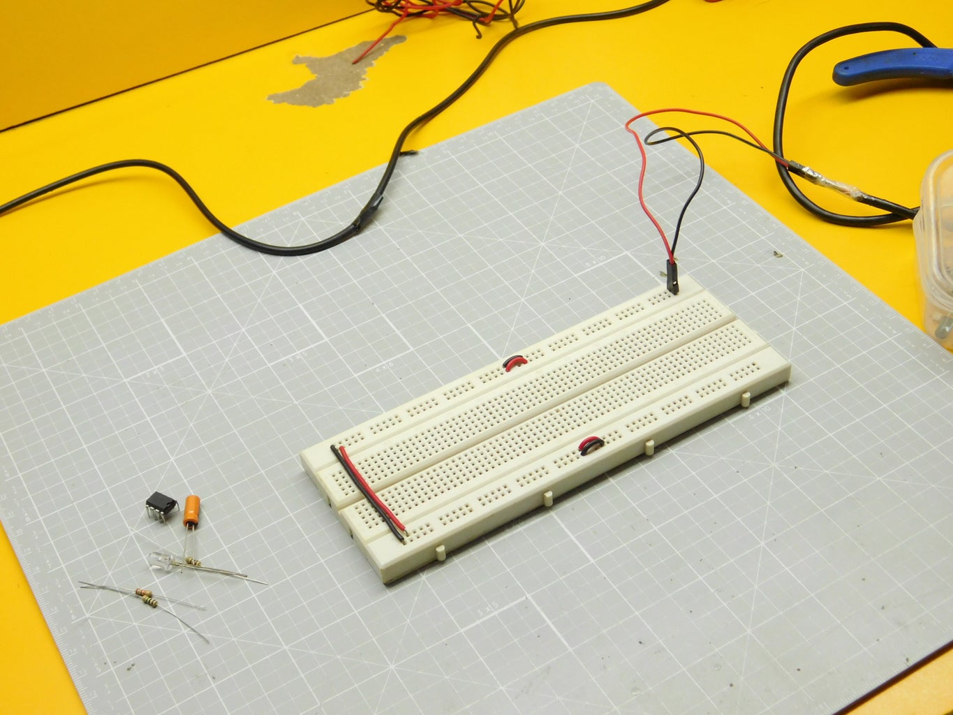 Let's Make! 5 More BreadBoard Projects for Beginners : 11 Steps (with ...