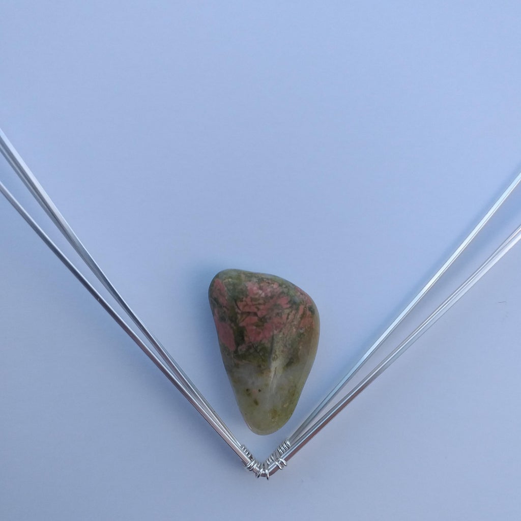 Wire wrapping irregular stones Clearance