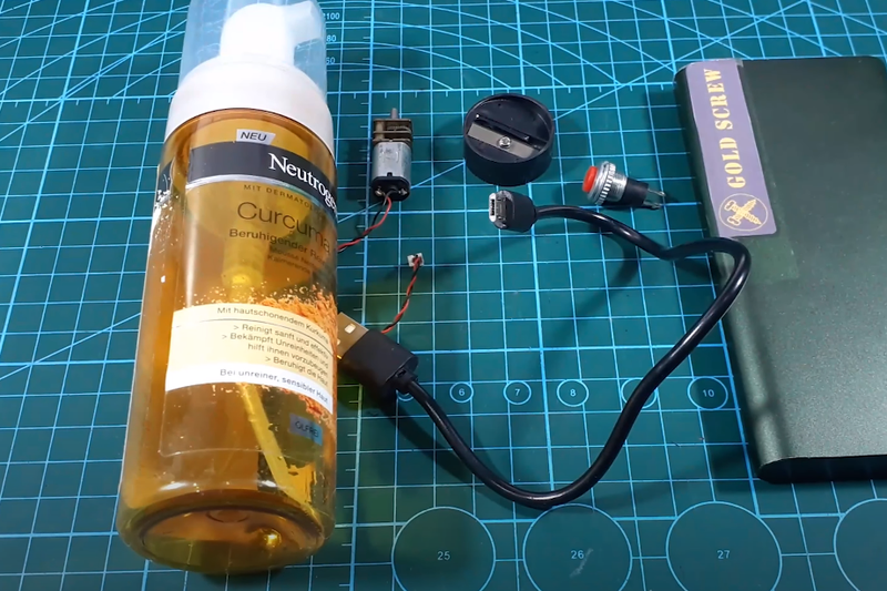 Connect the Motor With Sharpen the Pencil