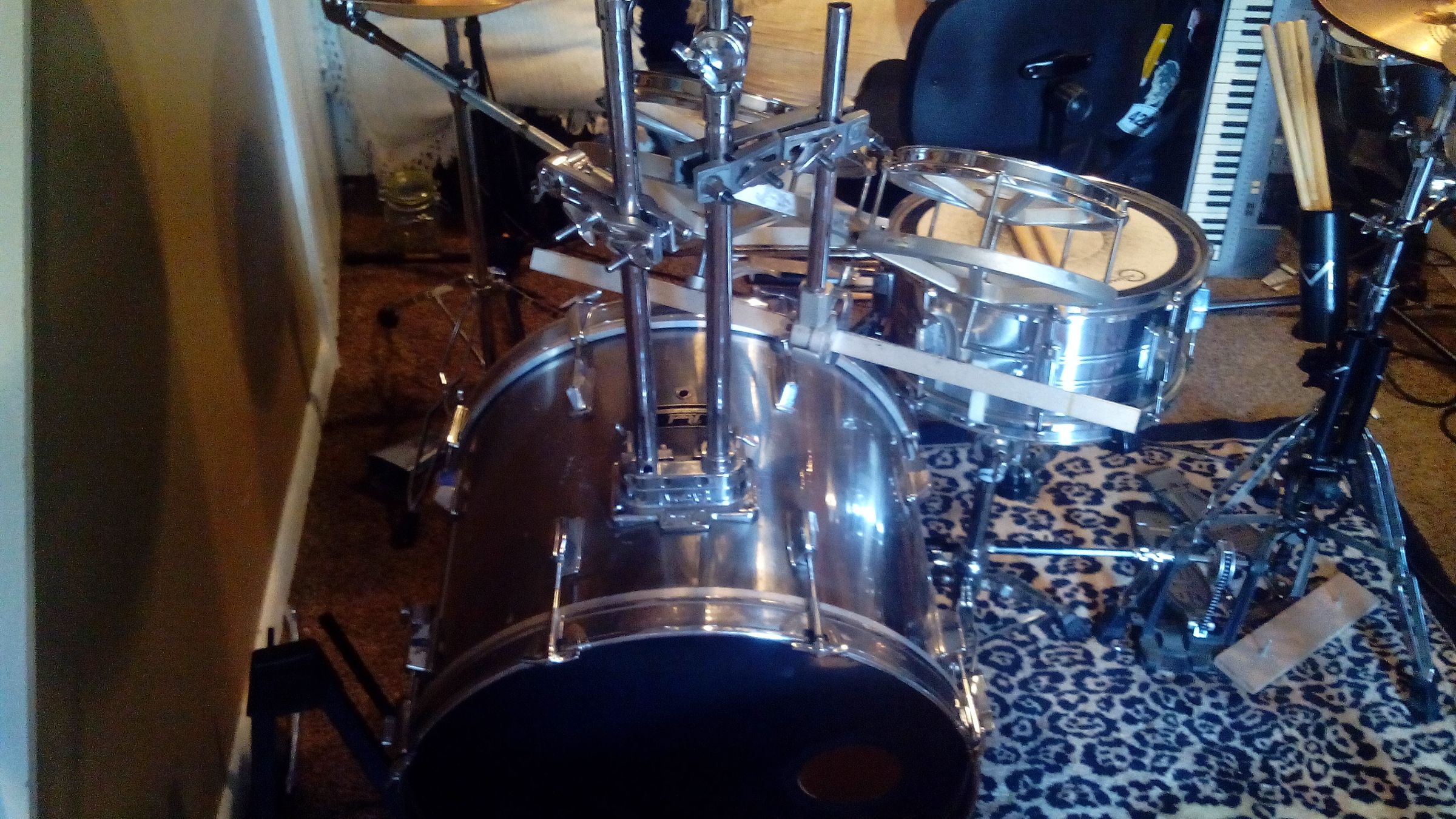 DIY guide for Drum Kit Rewrap with step-by-step instructions