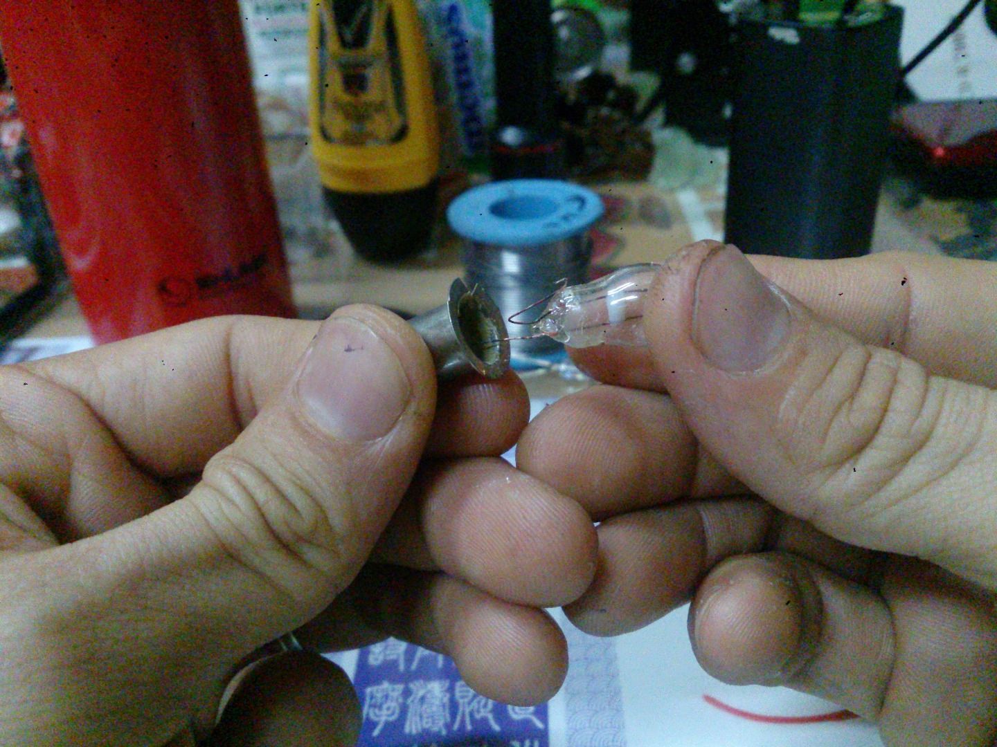 Replacing Old Flashlight Bulb With LED 4 Steps (with Pictures