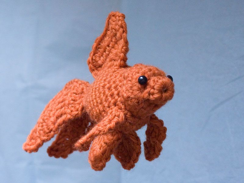Step-by-step guide for crochet goldfish DIY Project DIY project