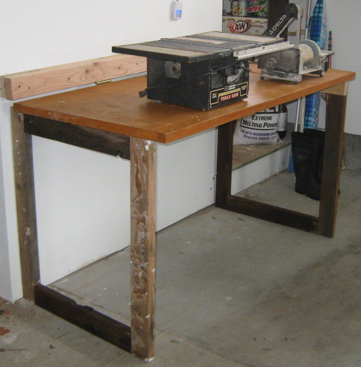 Folding Garage Counter From a Door. 5 Steps Instructables