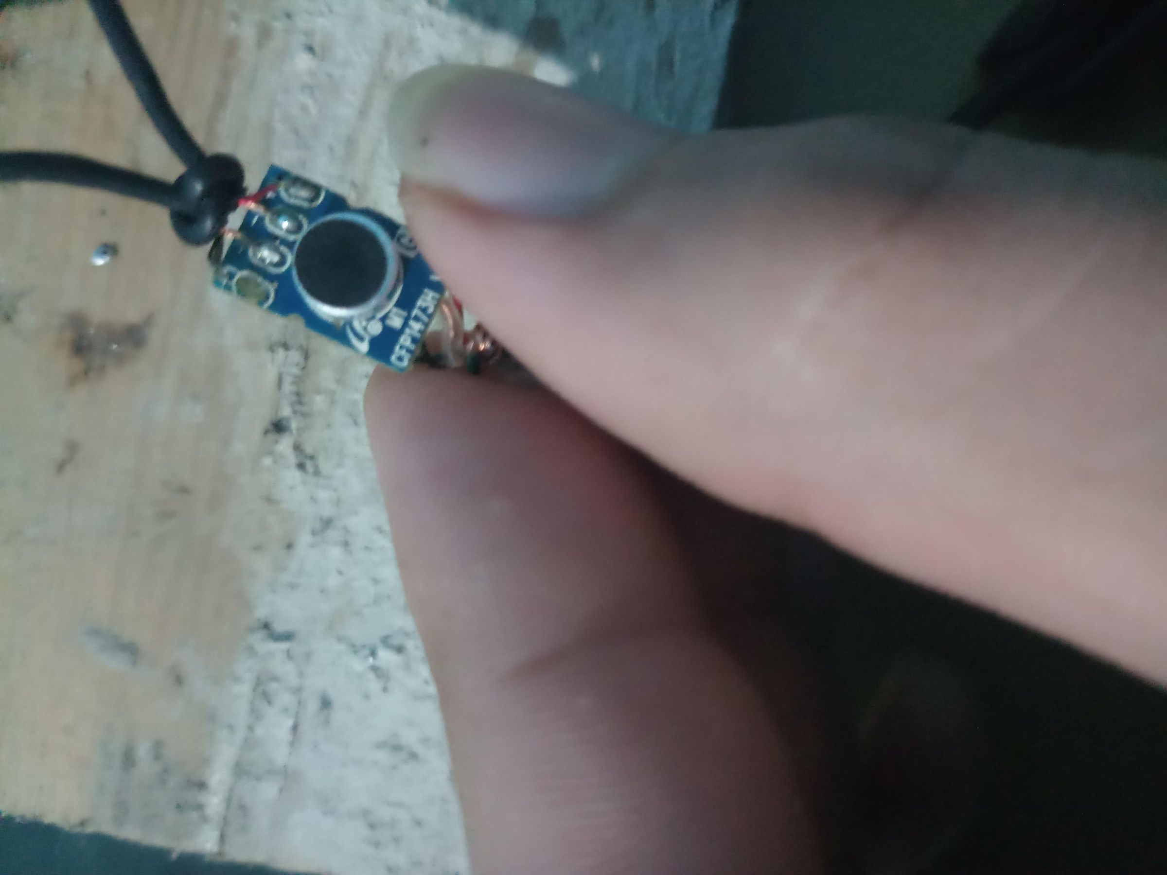 How to Repair Damaged Earphone 4 Steps Instructables