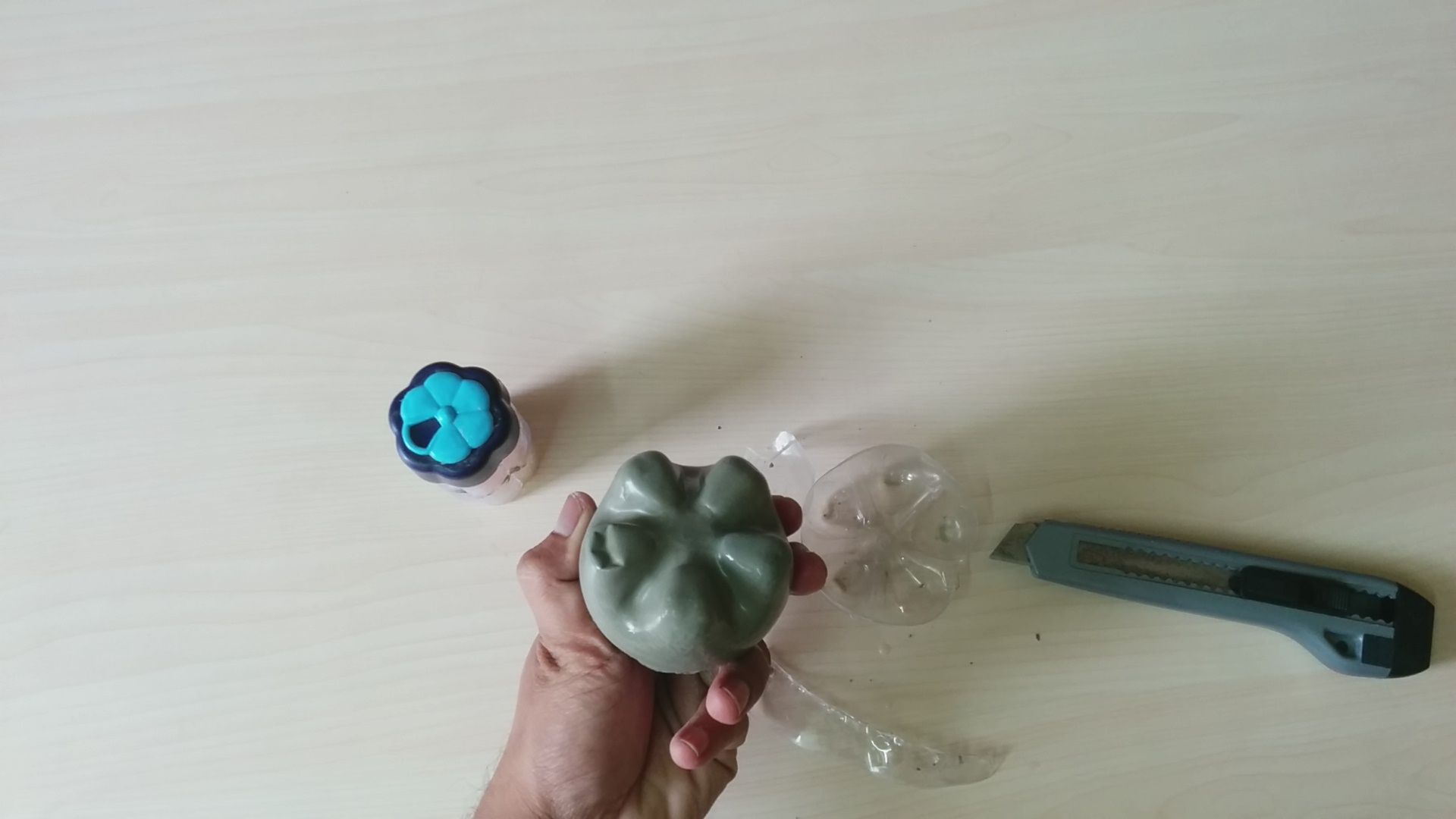 CEMENT CANDLE HOLDER 9 Steps (with Pictures) Instructables