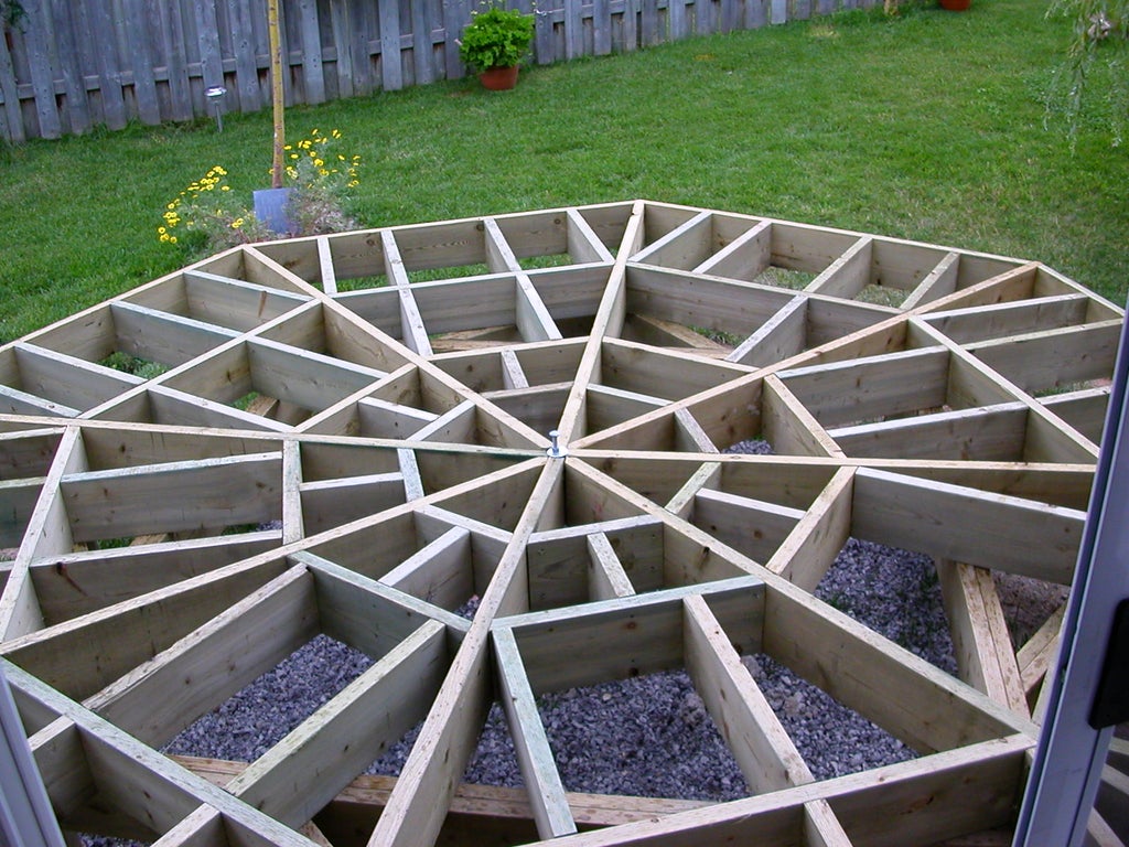 How To Build An Octagonal Deck : 24 Steps (With Pictures) - Instructables