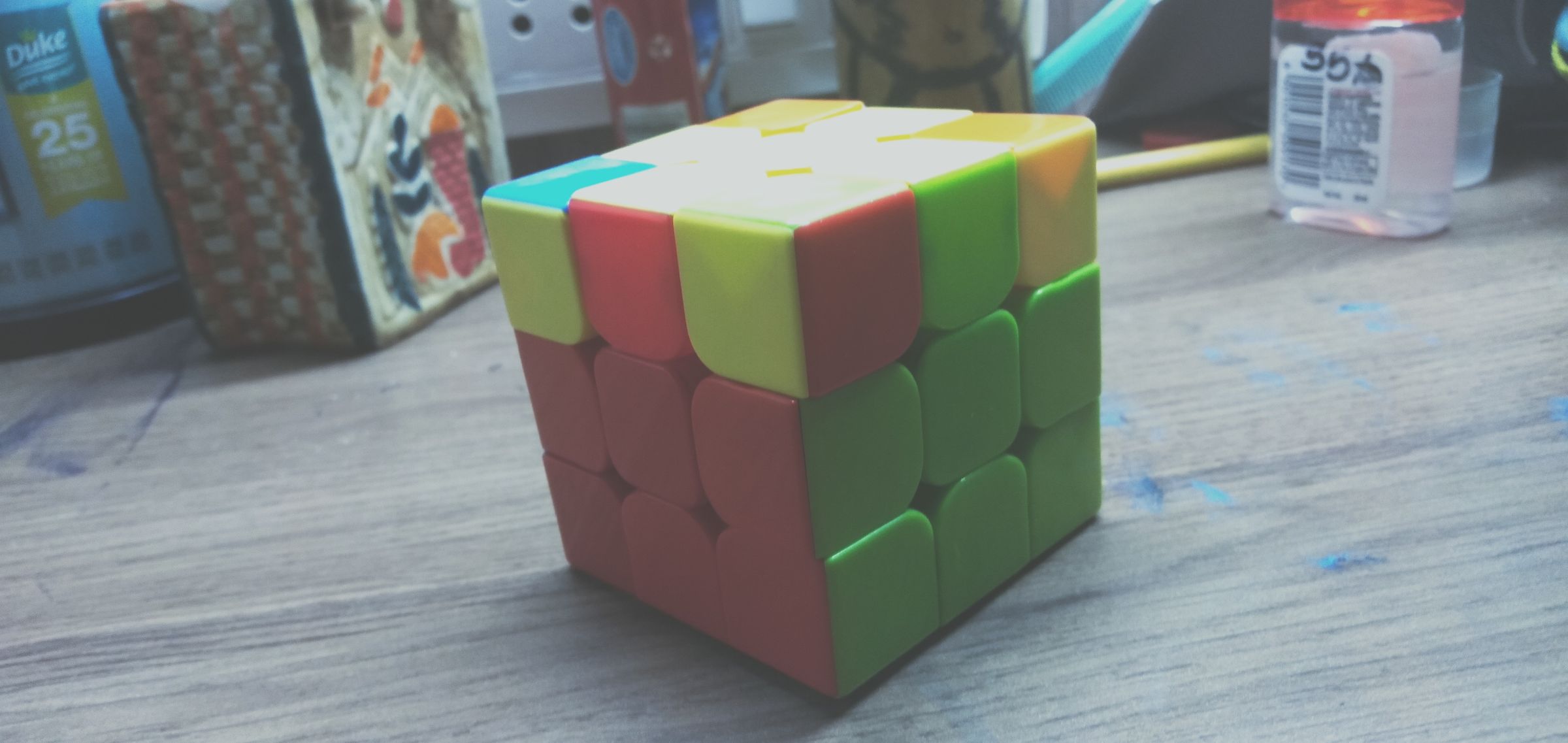 Solve a RUBIK'S CUBE! (The Easy Way) 10 Steps Instructables