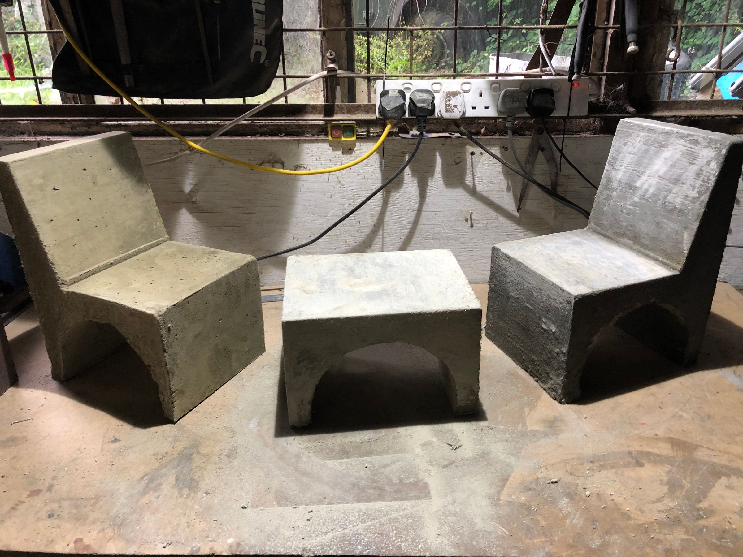 Concrete Chairs and Table 11 Steps (with Pictures) Instructables