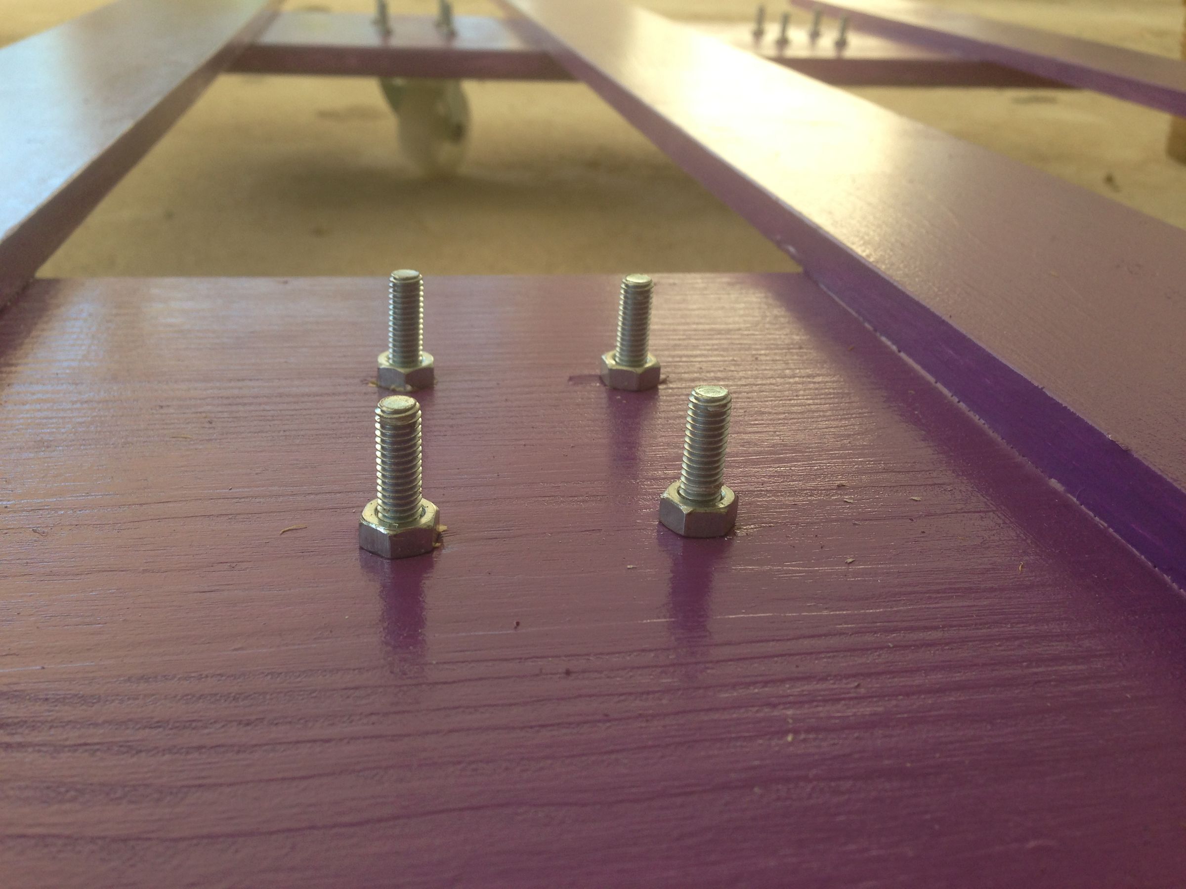 Wooden Pallet Coffee Table on Wheels for Living Room 9 Steps (with