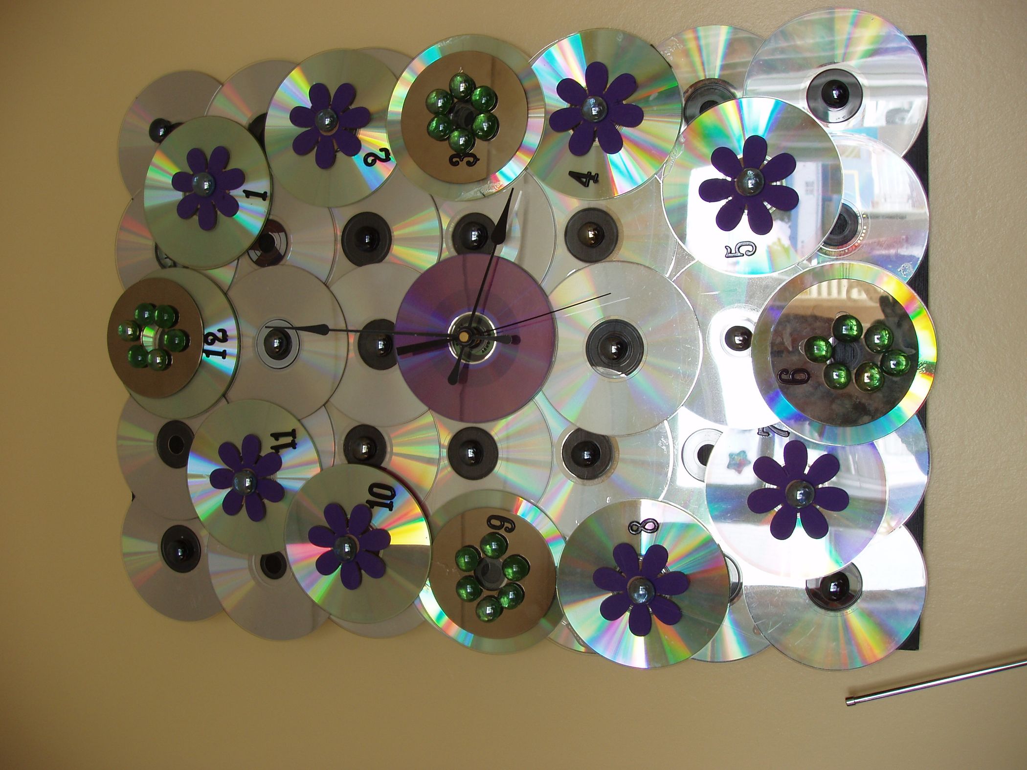 CD Clock Instructables
