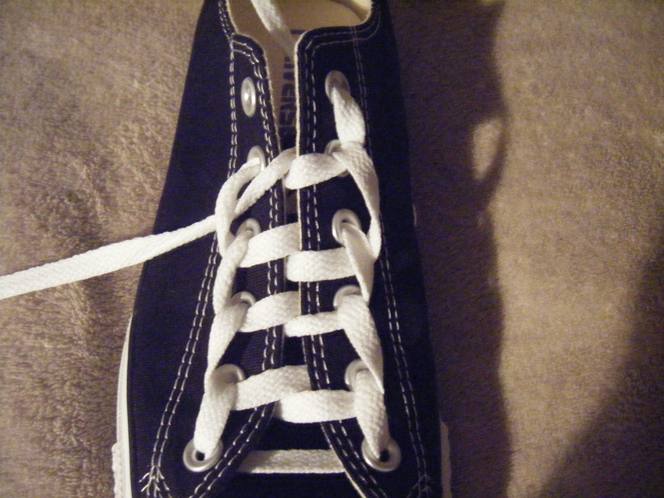 How to Ladder Lace Your Shoes 7 Steps Instructables
