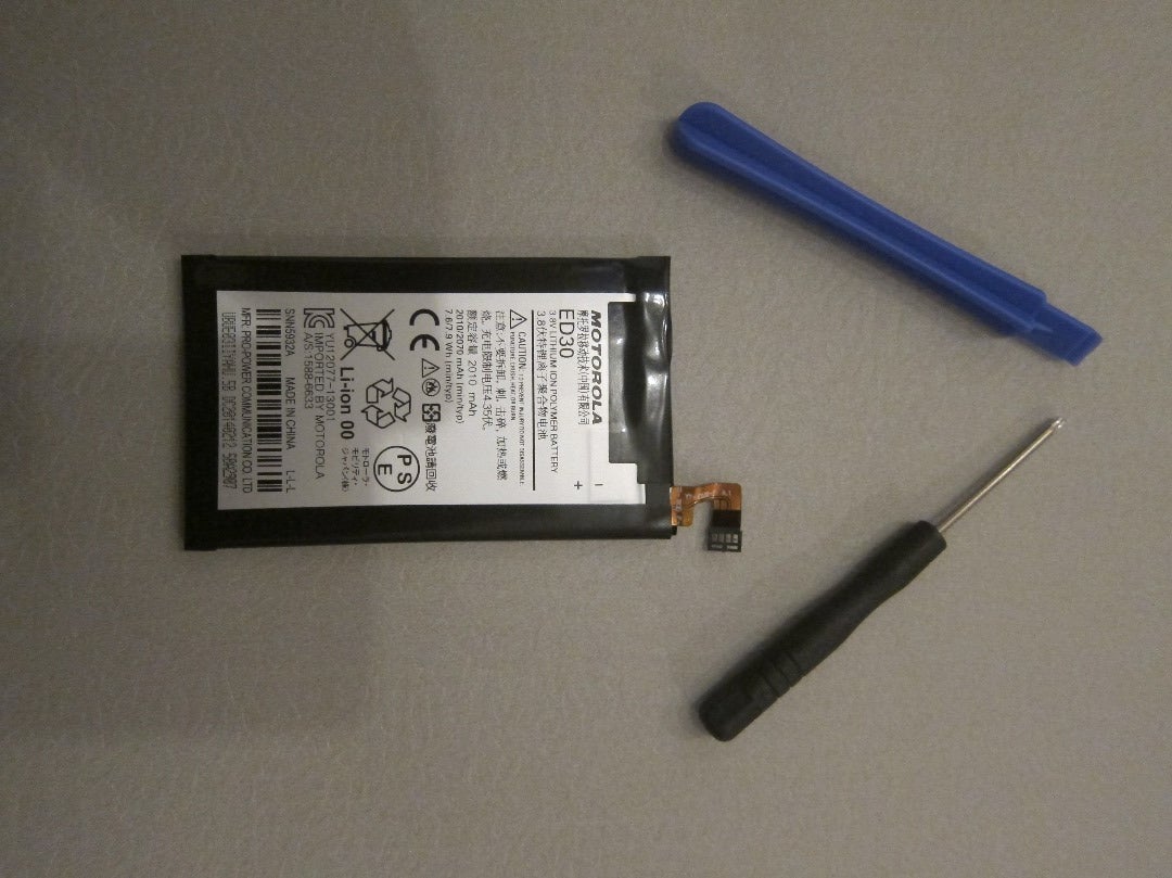 Replace Battery for Motorola Moto G (possibly Moto X As Well) 9 Steps