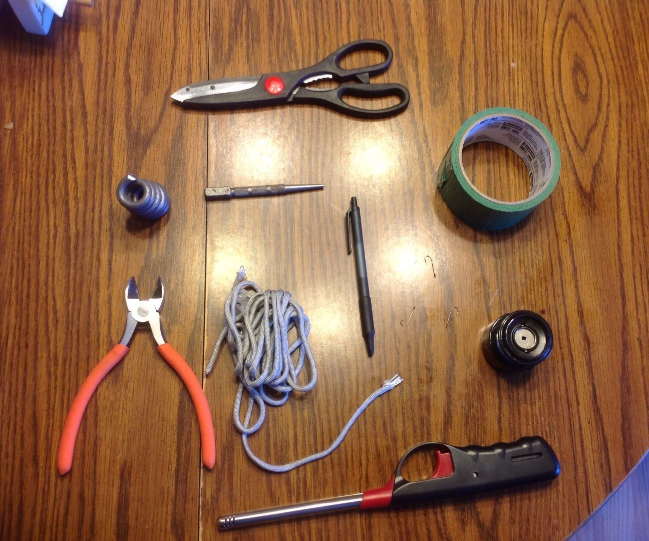 Duct Tape Survival/paracord 6 Steps Instructables