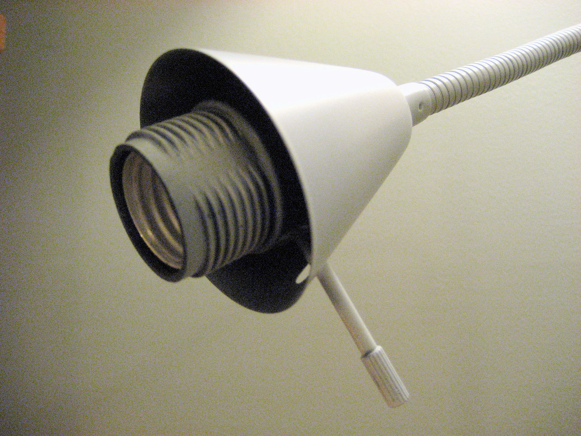 How to Transform a Floor Lamp With Spray Paint and a Lampshade 4