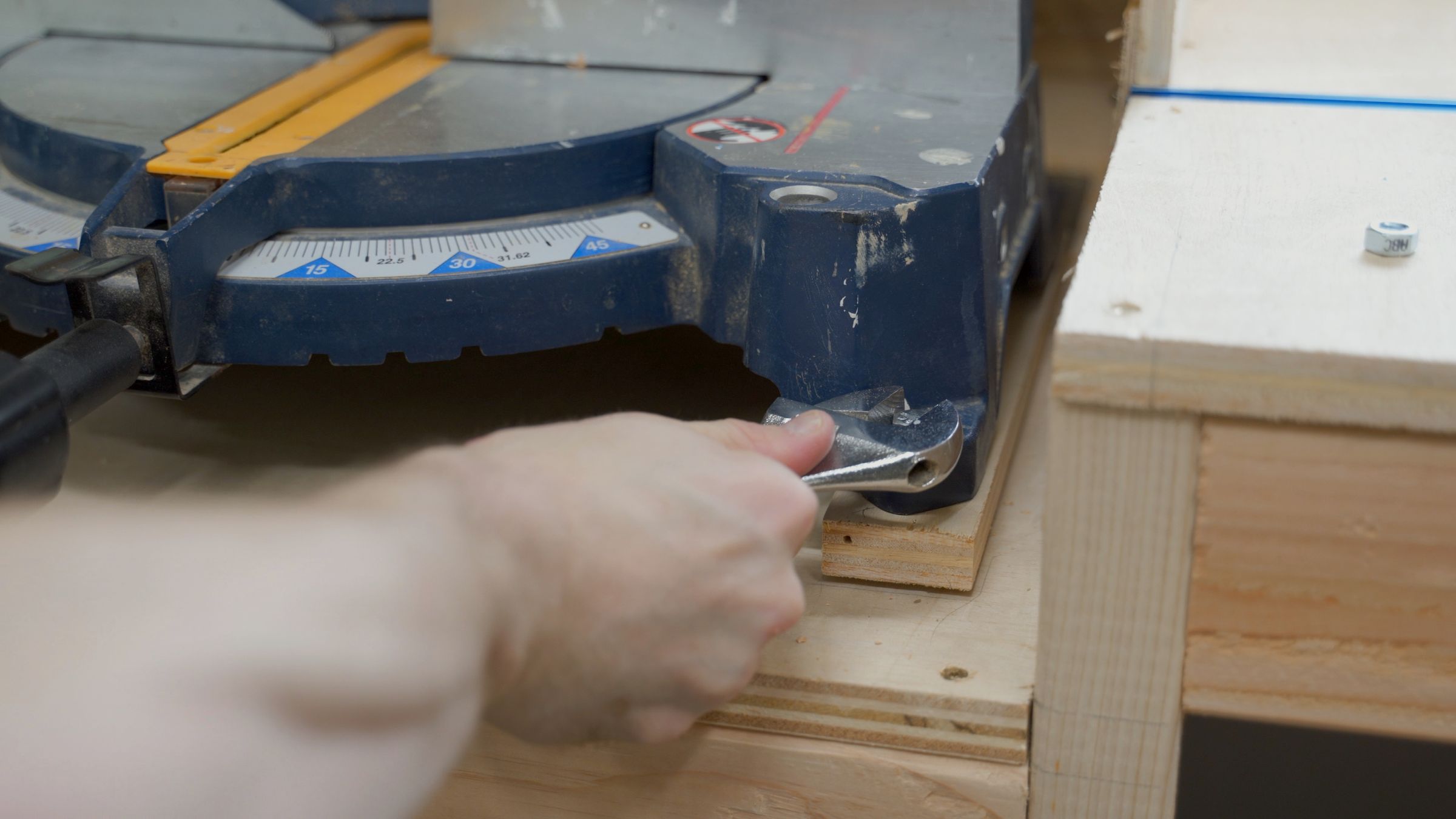 Miter Station + Storage Out of 2x4's : 17 Steps (with Pictures ...