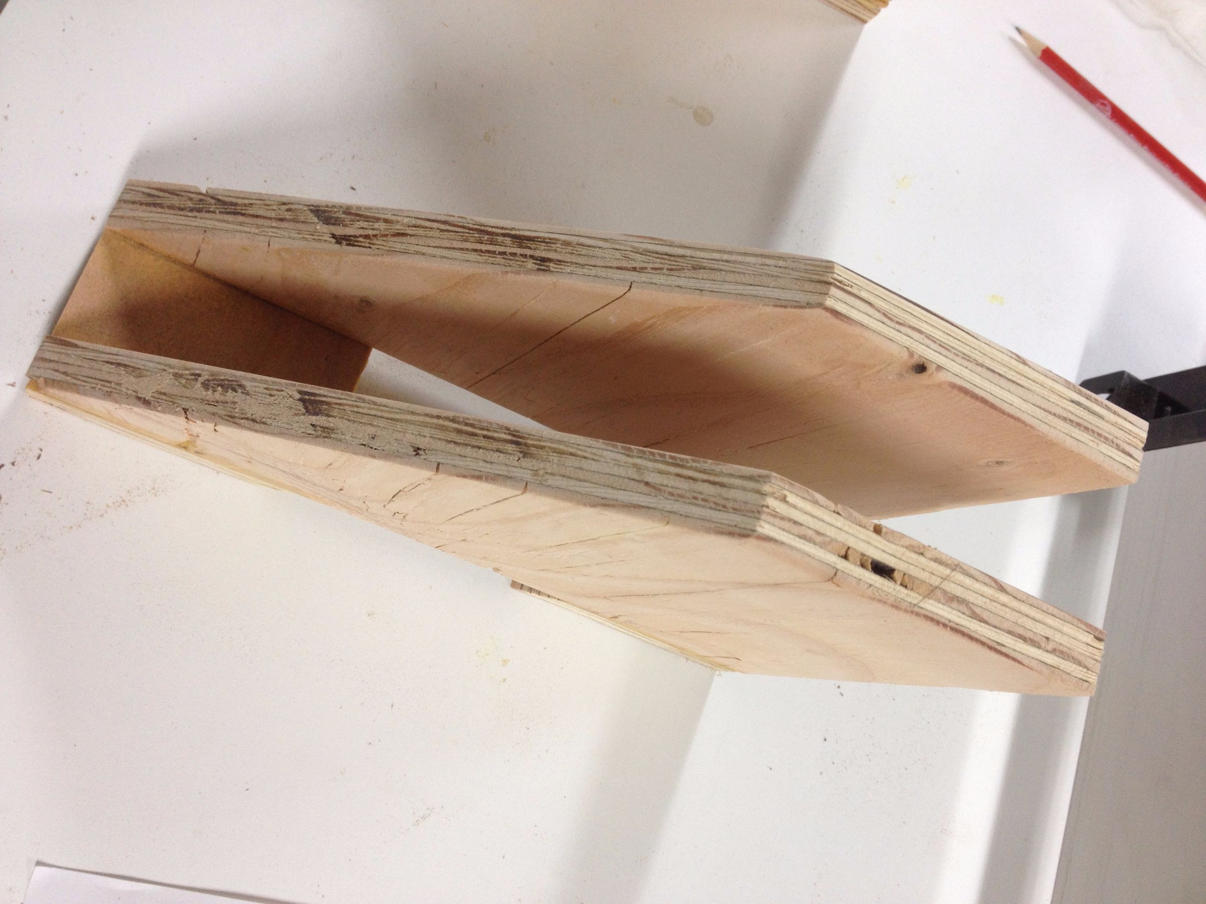2 Styles of French Cleat Clamp Hanger Brackets 3 Steps (with Pictures