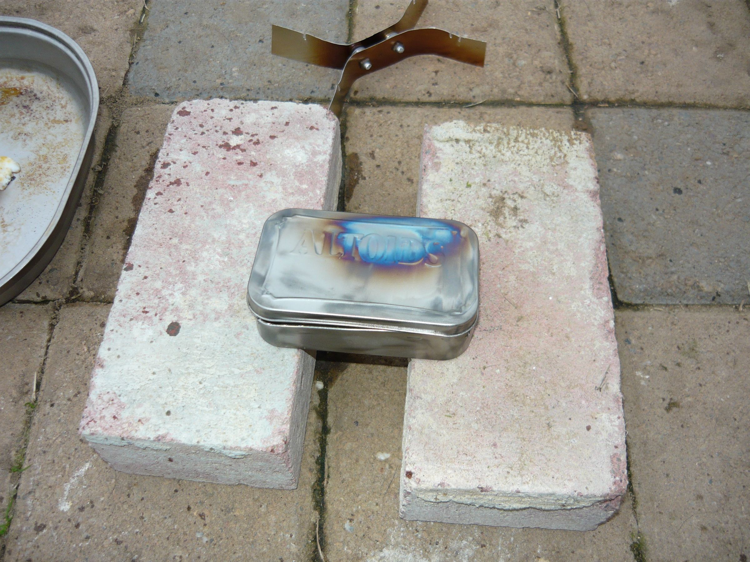Altoids Tin Stove W/ Pot Rest 7 Steps (with Pictures) Instructables