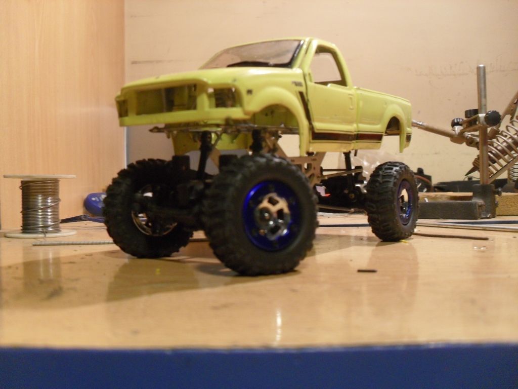 diecast + diy wire chassis + rock crawler axles DIY Project DIY Project Image