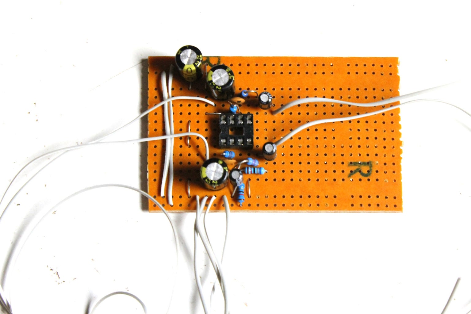 Make a Headphone Amp V2 : 10 Steps (with Pictures) Circuit Diagram