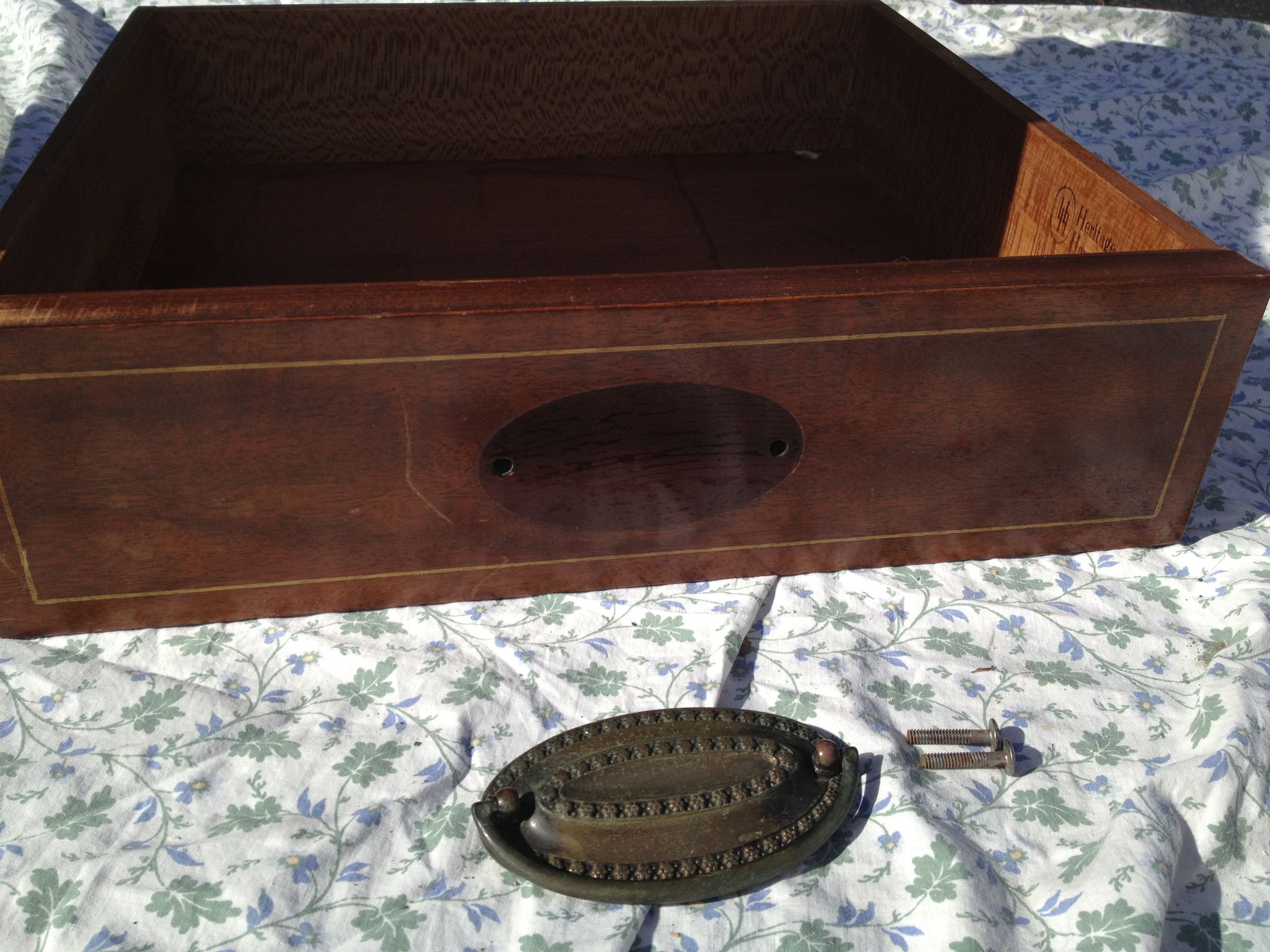 How to Paint a Side Table 12 Steps Instructables