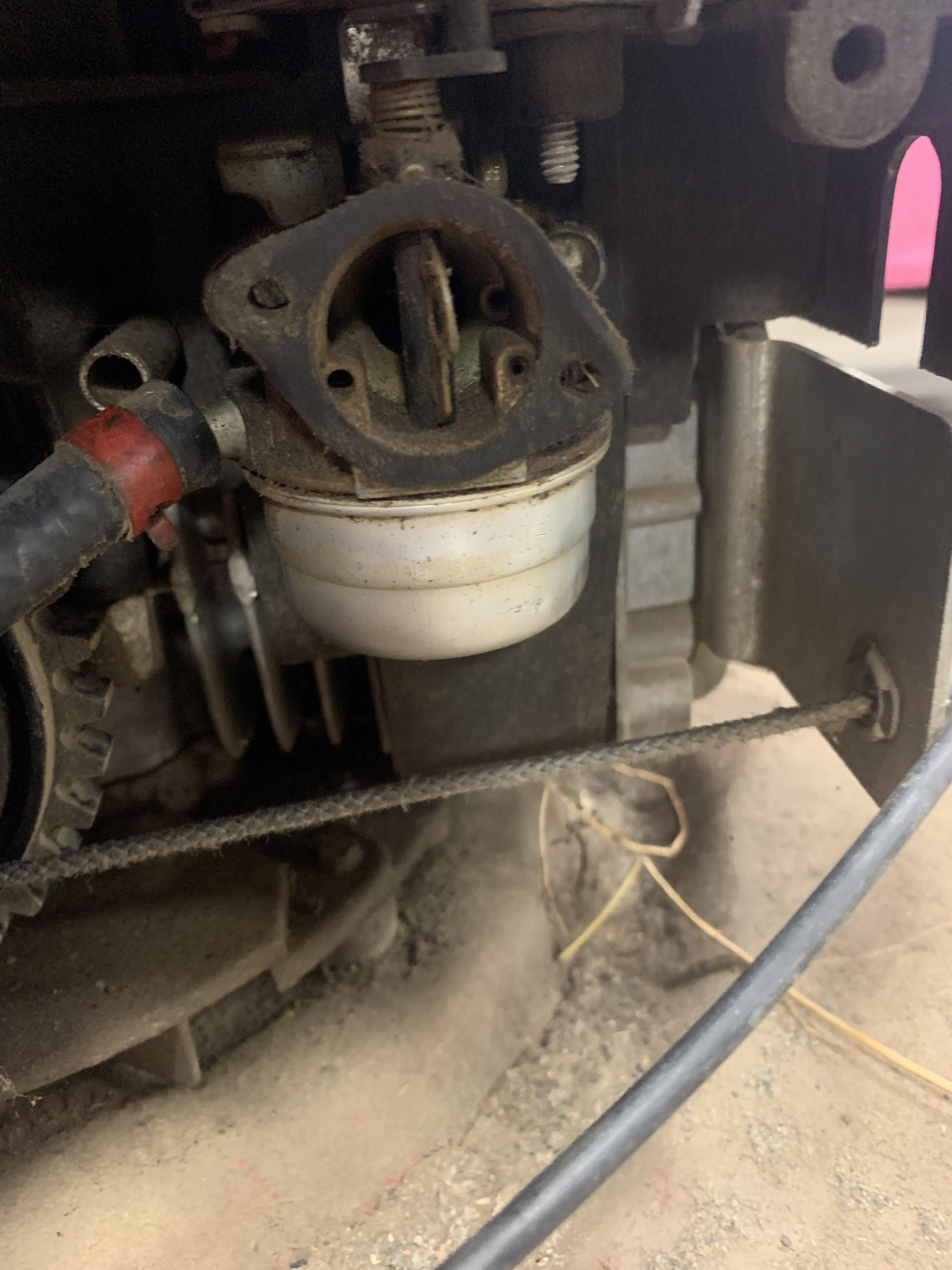 Fixing a Carburetor Needle Valve on a Small Engine 7 Steps