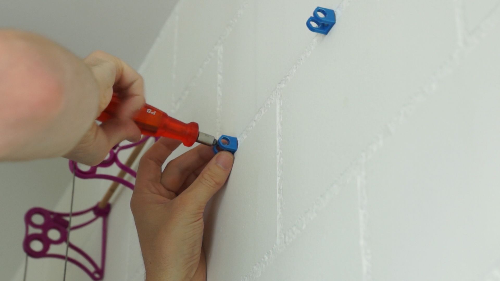 Box Shelf Clever Attached to Wire Rope 6 Steps (with Pictures