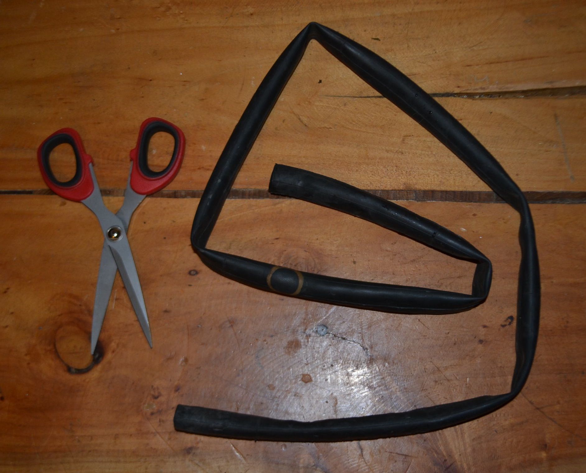 WATER TUBE LEVEL (from Scraps) 6 Steps (with Pictures) Instructables