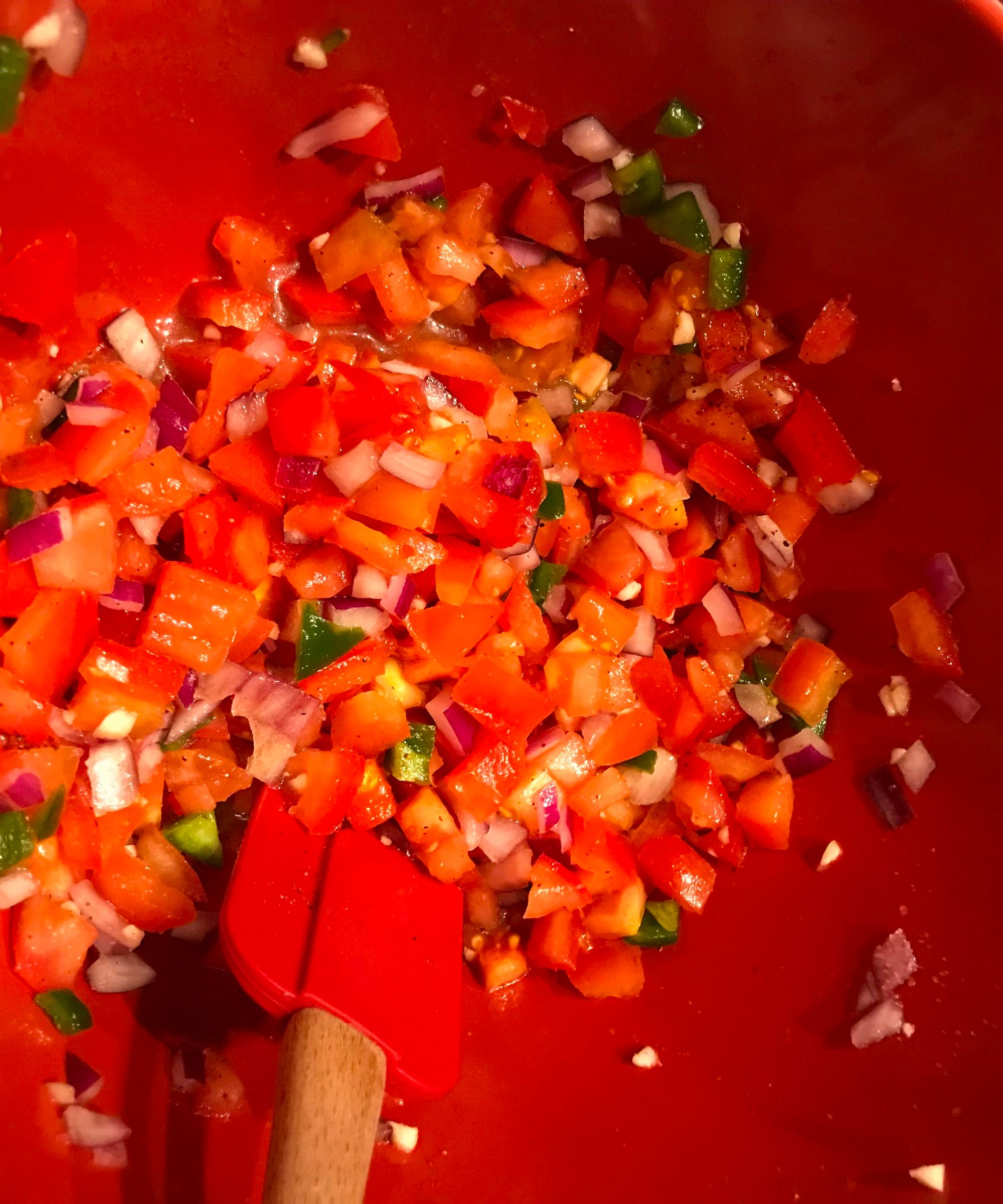 How to Make Guacamole and Salsa From Scratch