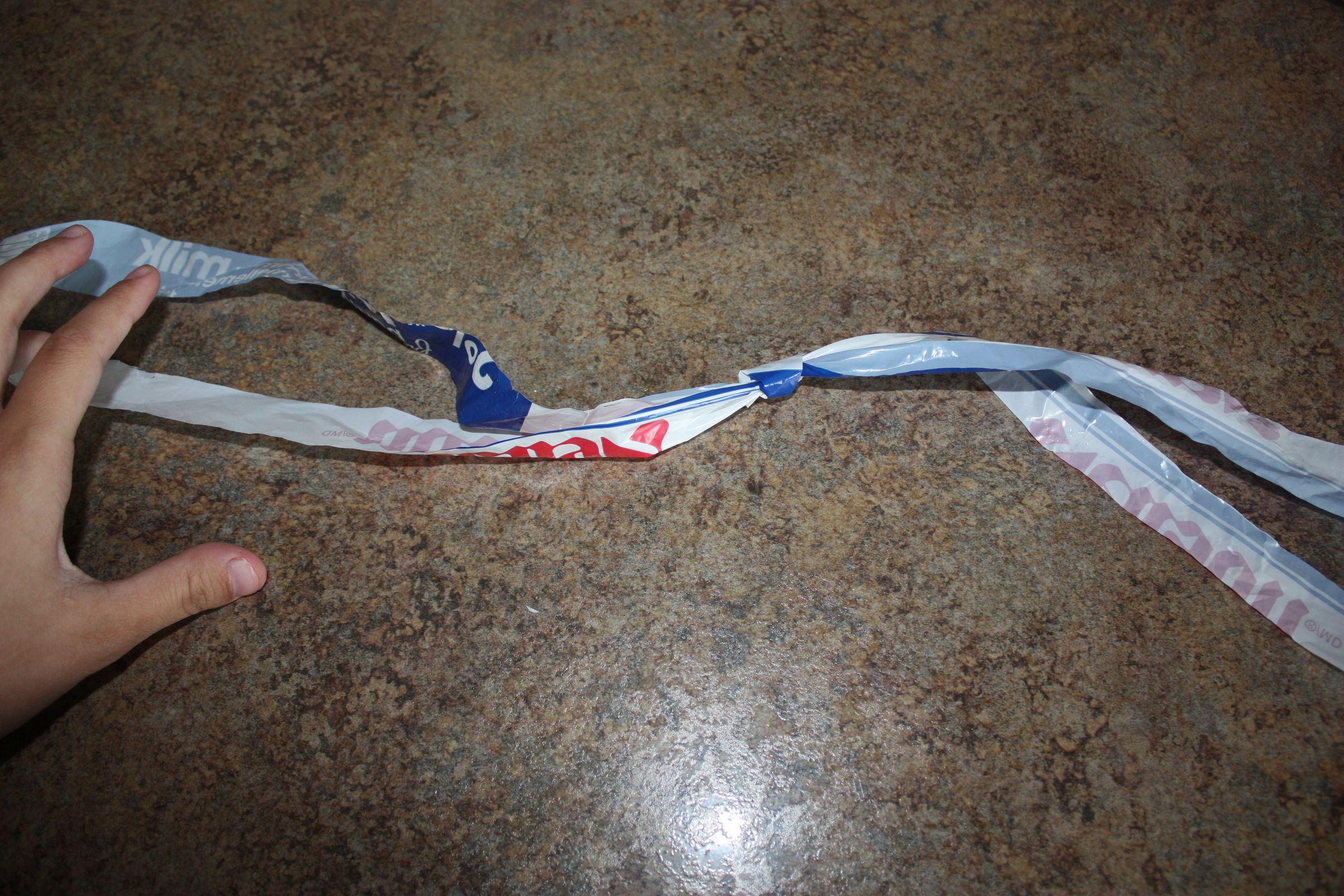 Making Milk Bag Mats Mats 4 Haiti 4 Steps (with Pictures