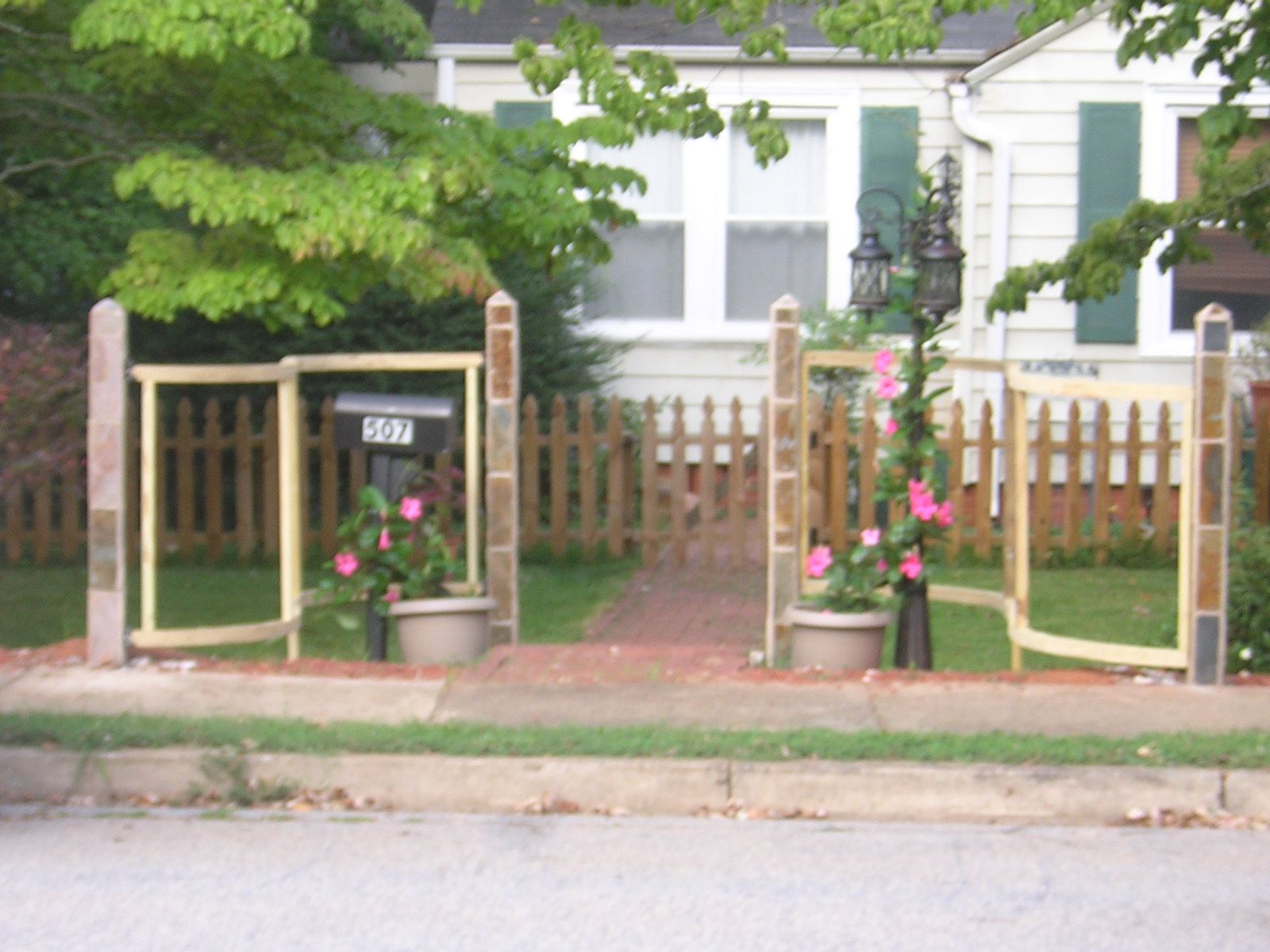Build a Curved Wooden Fence 3 Steps (with Pictures) Instructables