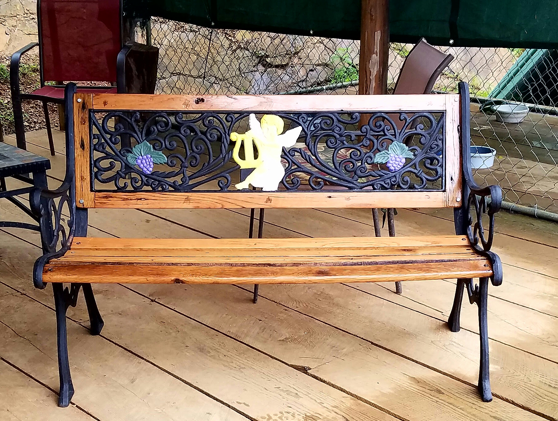 Restored Vintage Cast Iron Angel Garden Bench 16 Steps (with Pictures