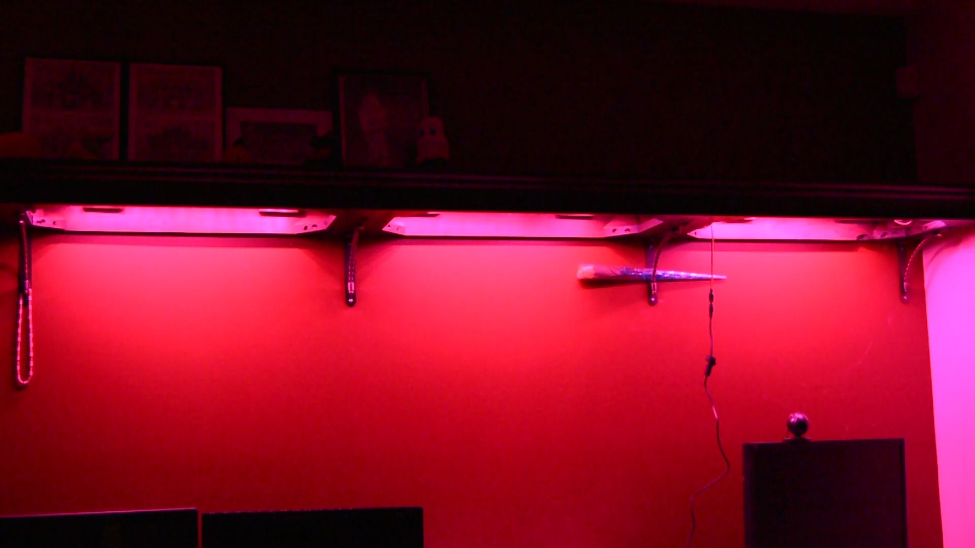 Shelf Accent Lighting With Arduino, Smartthings and LED Strips 10