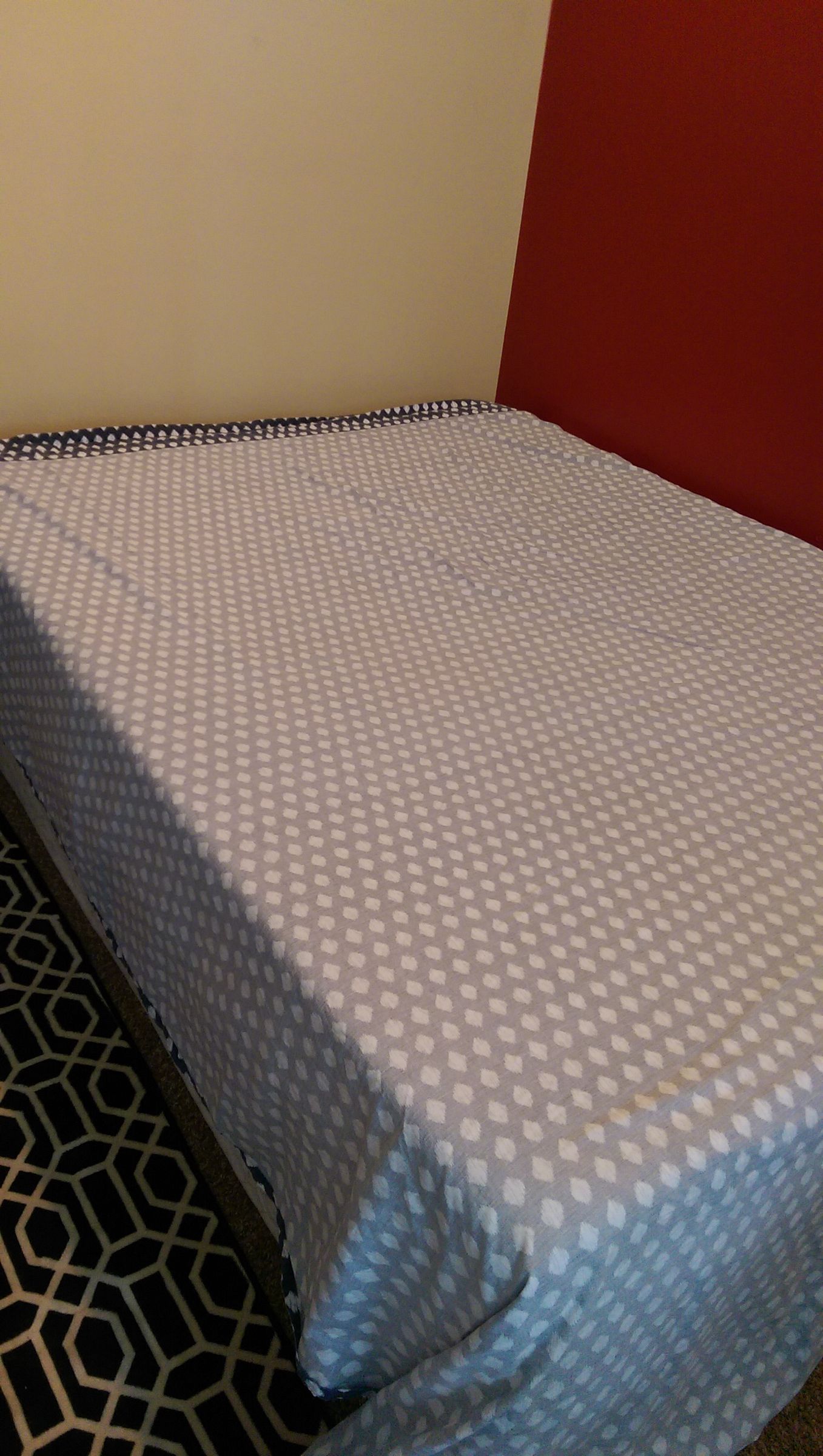 The Perfect Method for Making the Bed Like a Pro 6 Steps (with