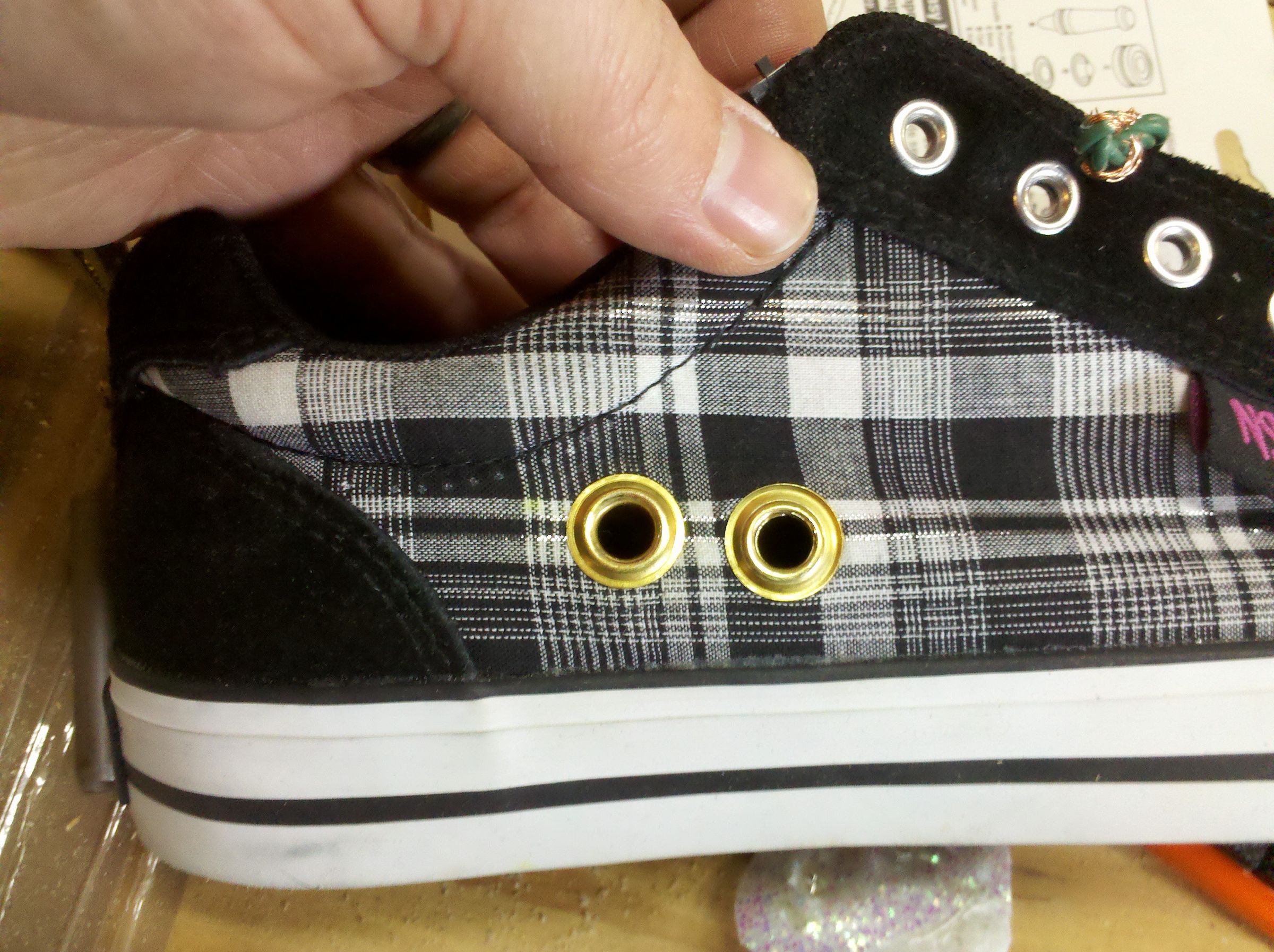 LightUp Shoes for Adults 5 Steps (with Pictures) Instructables