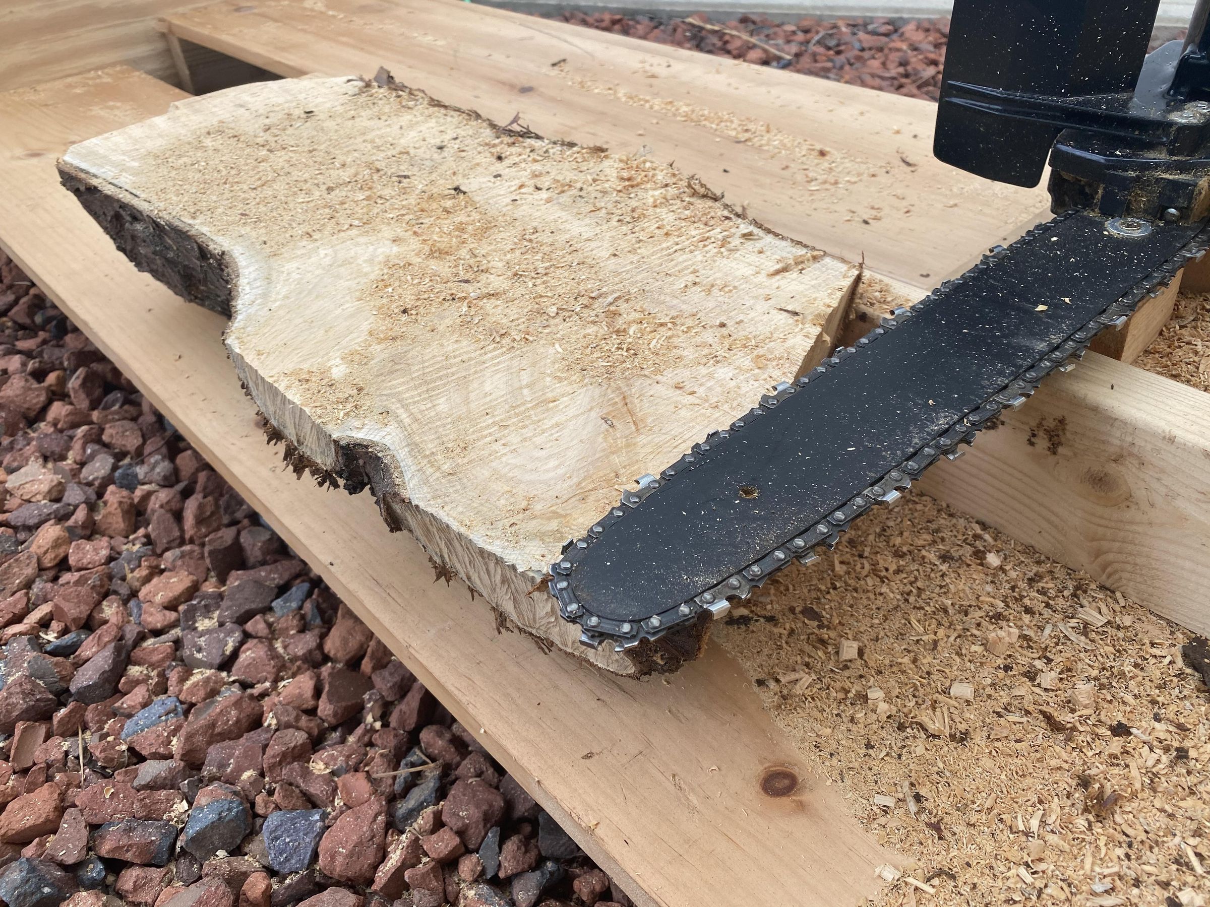 Wooden Chainsaw Mill : 5 Steps (with 