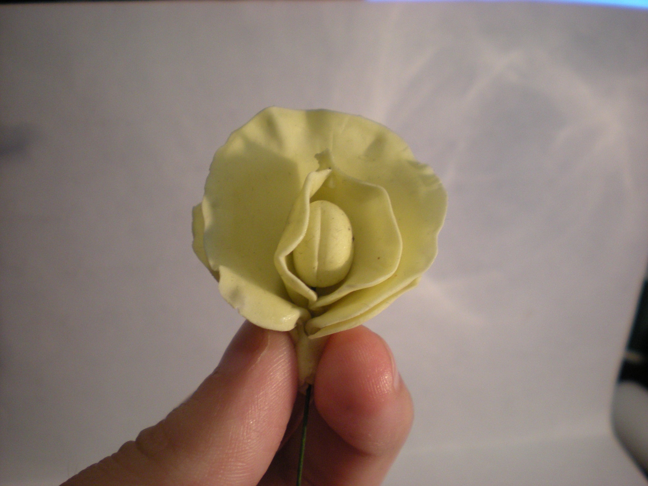 Gumpaste and Fondant Flower 3 Steps Instructables