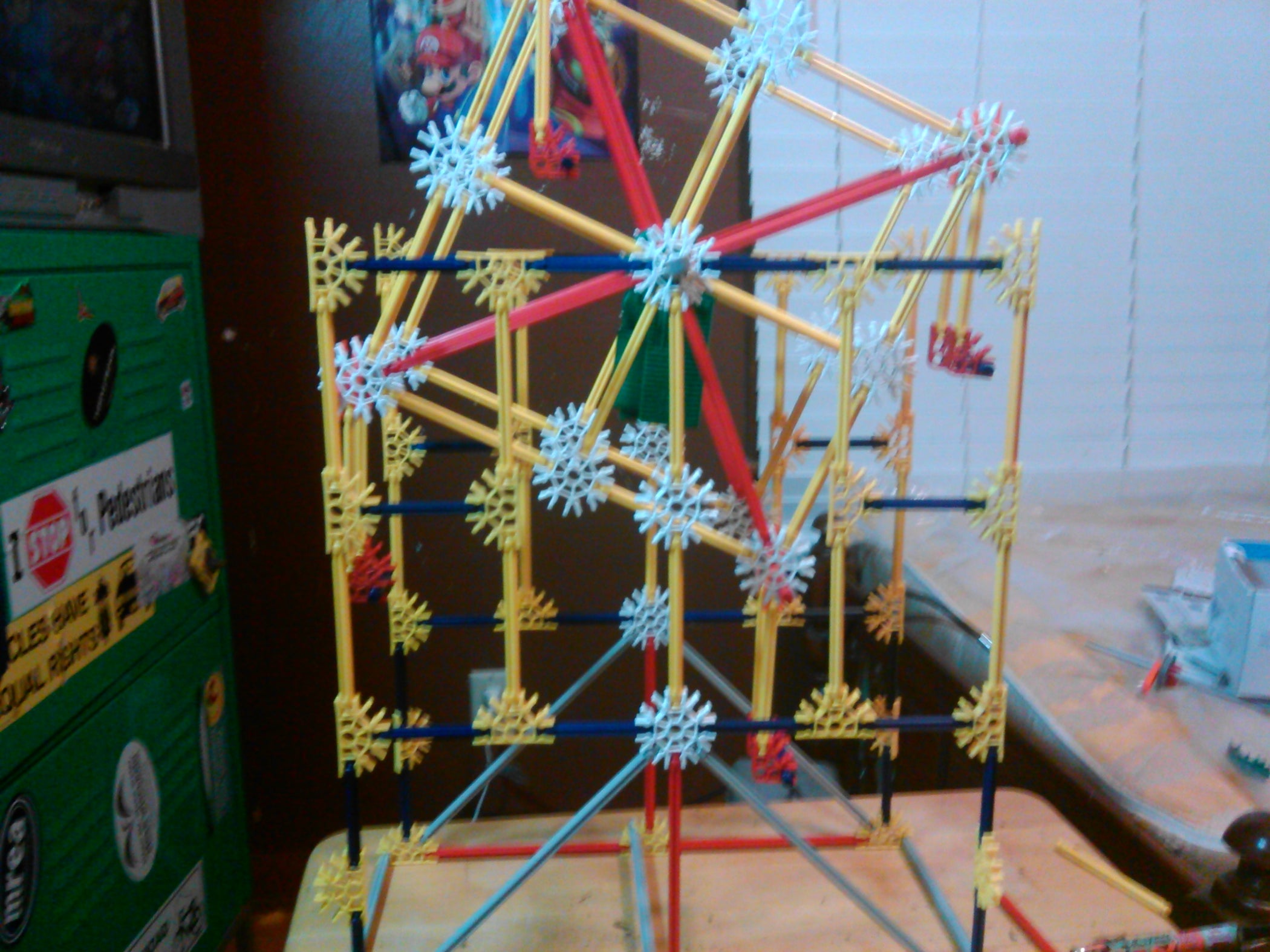 Simple K'NEX Ferris Wheel 14 Steps Instructables